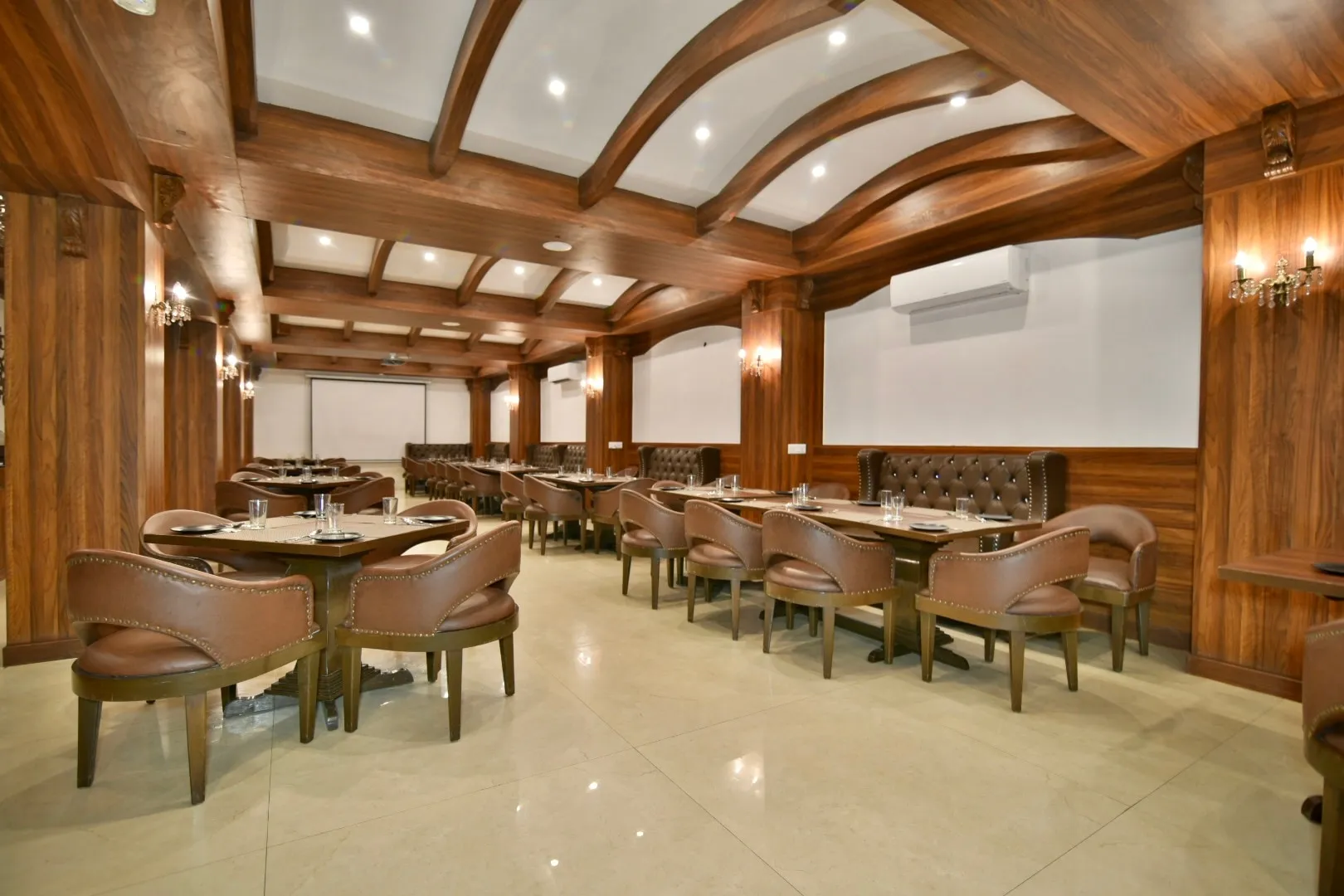 DLS Highland resort and Spa Restaurant