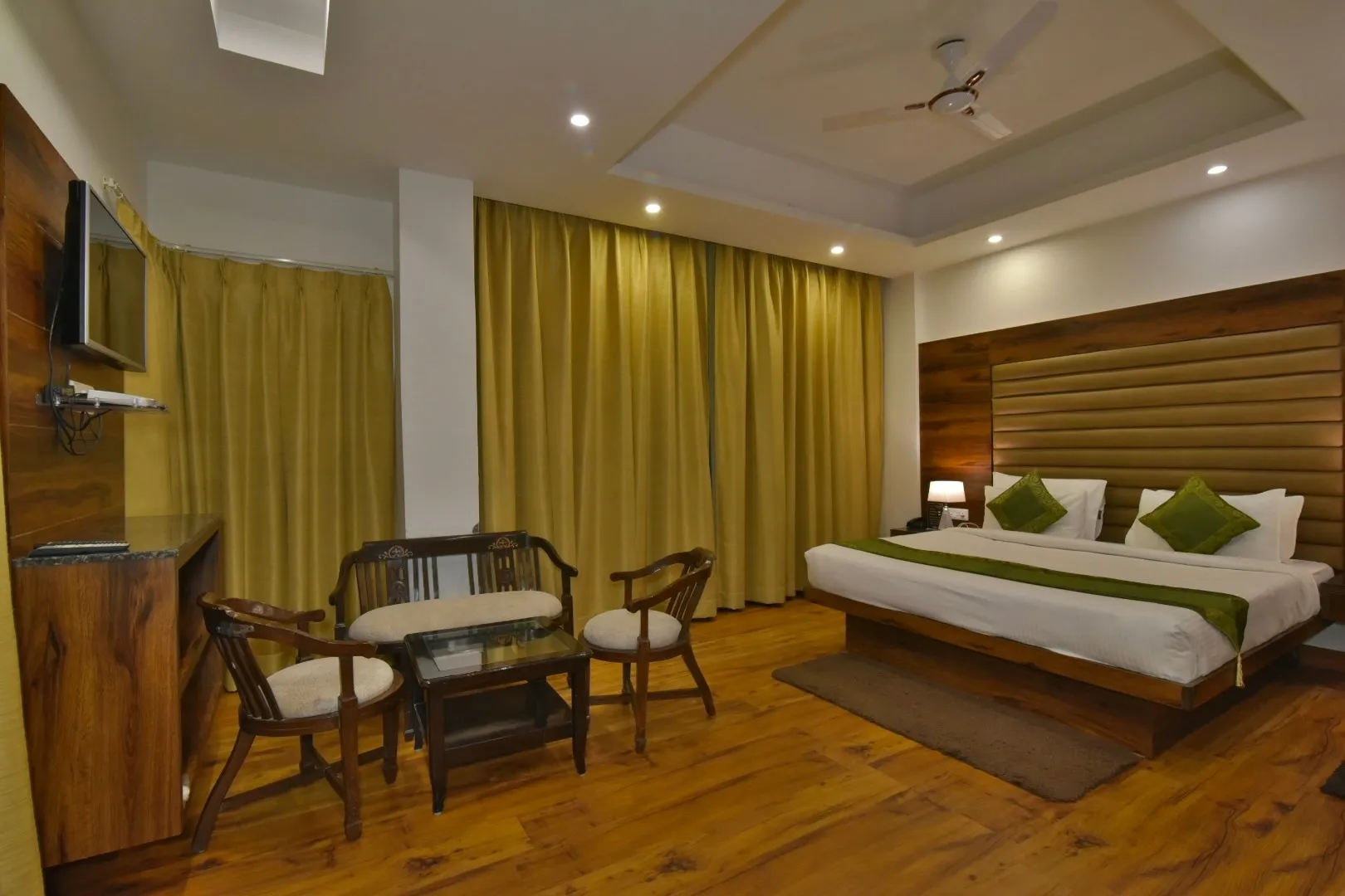 DLS Highland resort and Spa Room