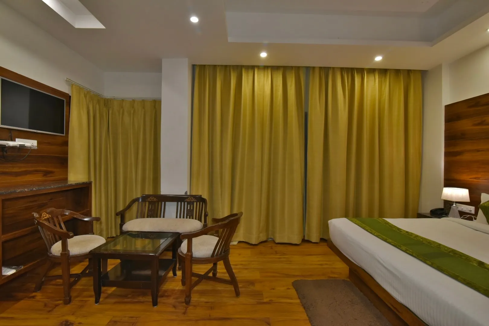 DLS Highland resort and Spa Room