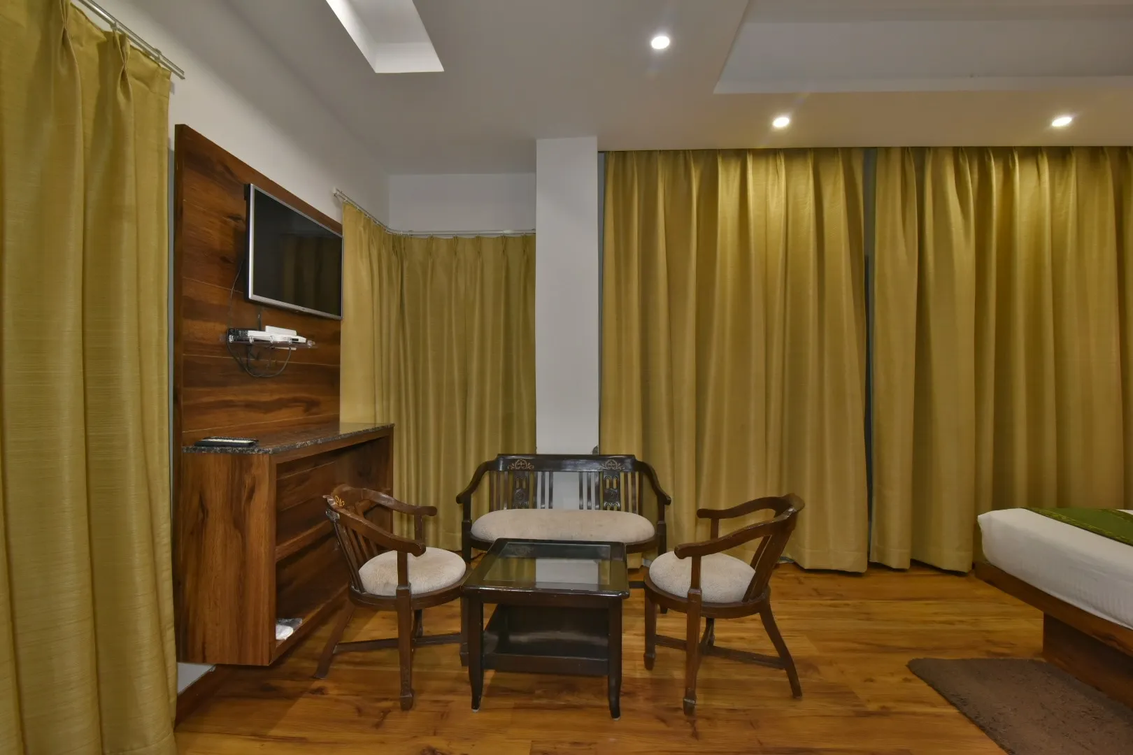 DLS Highland resort and Spa Room