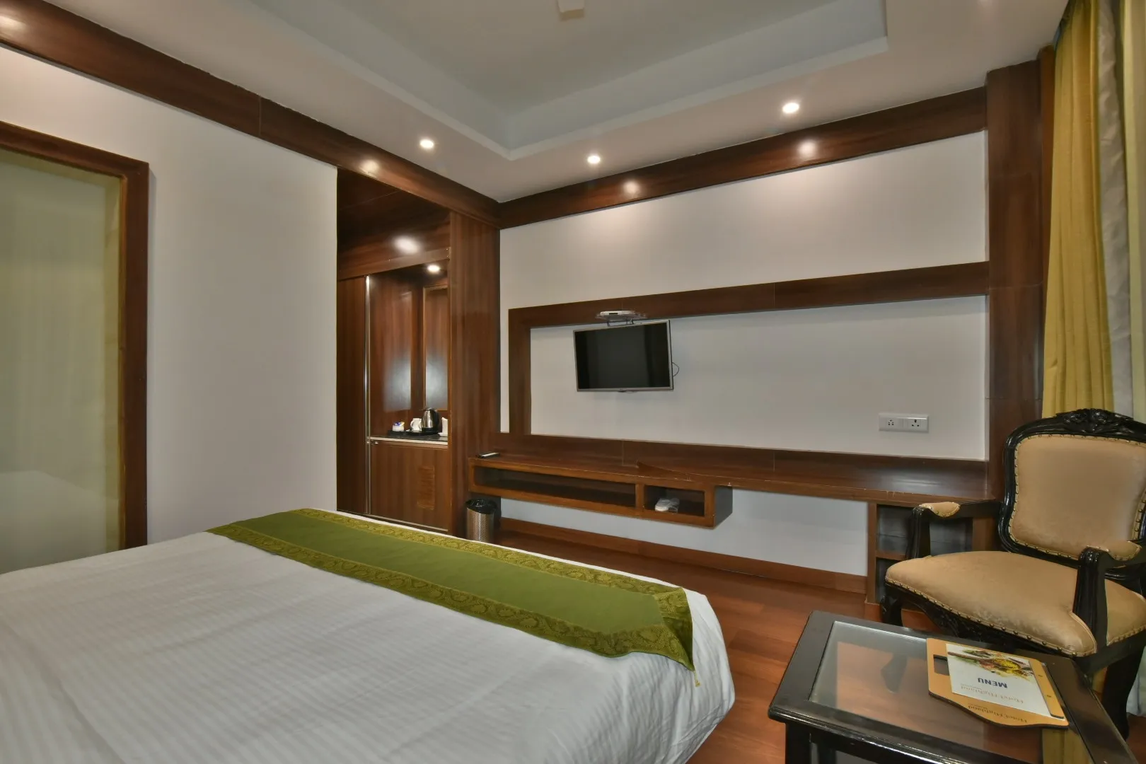 DLS Highland resort and Spa Room
