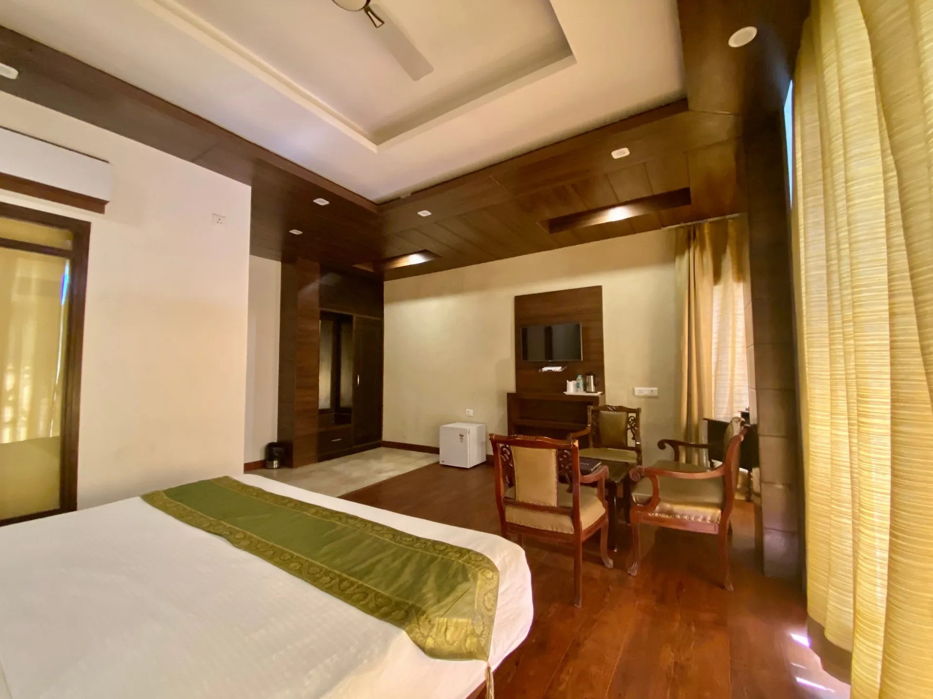 DLS Highland resort and Spa Room