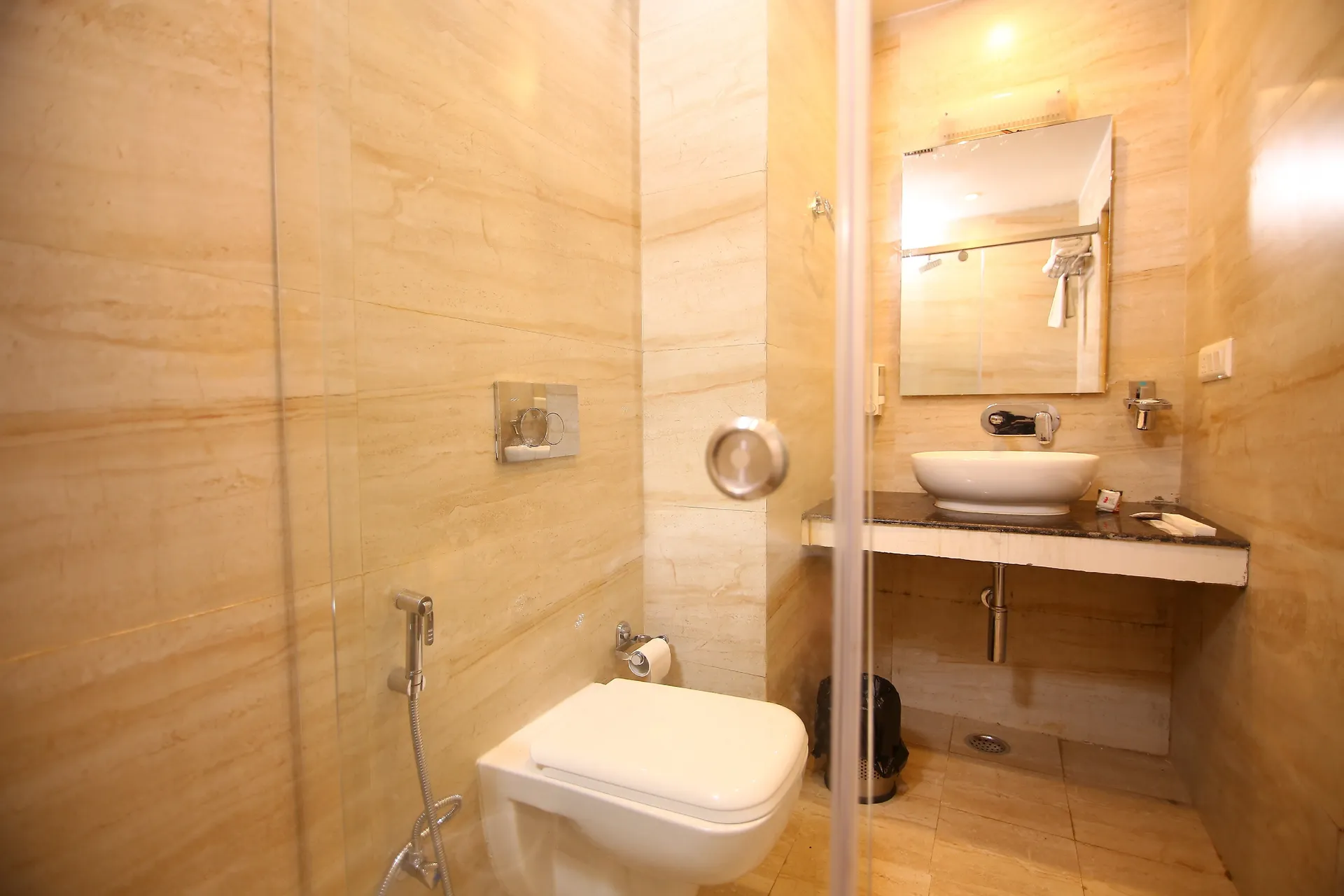 DLS Highland resort and Spa Room