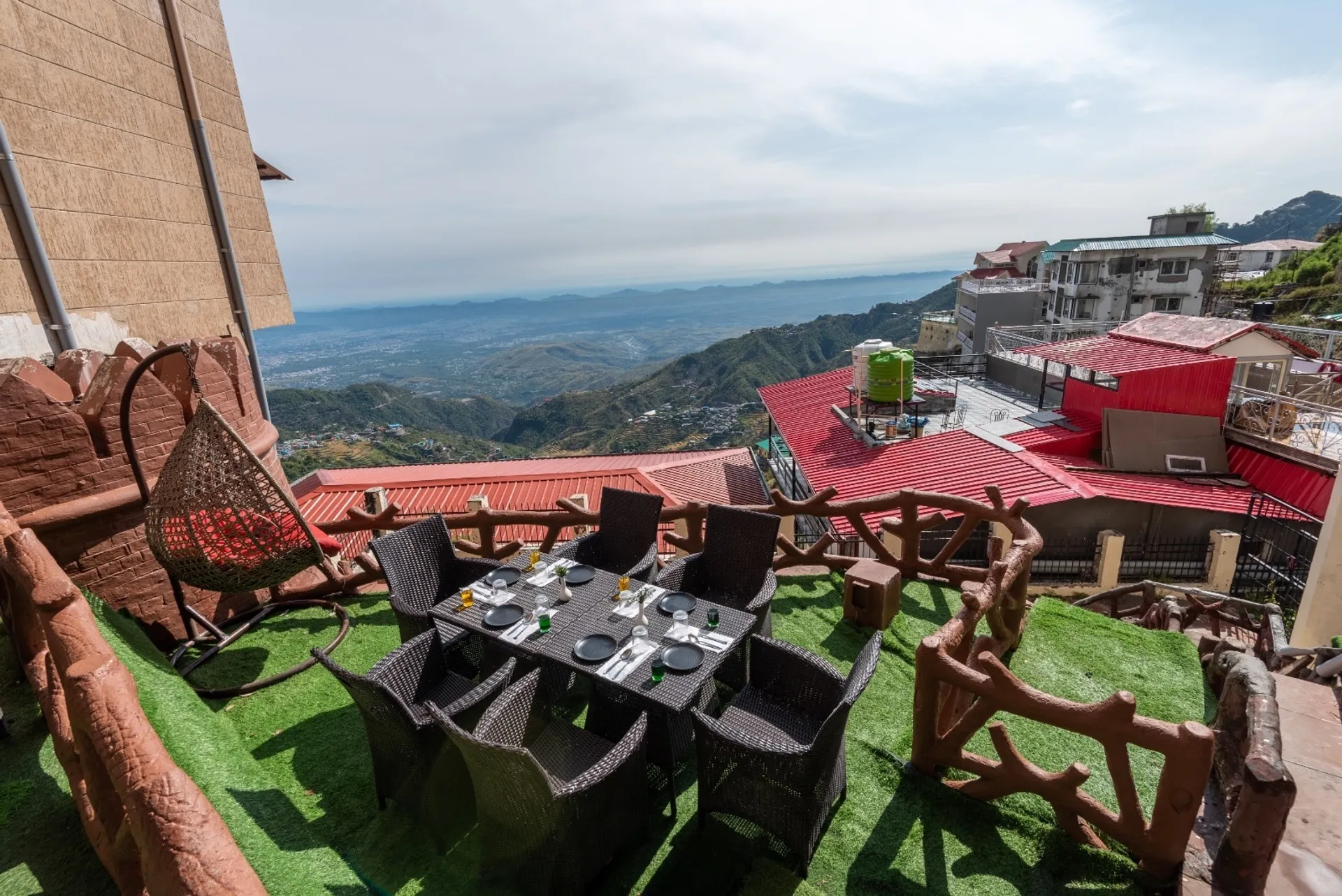 DLS Hotel Pearl Outdoors