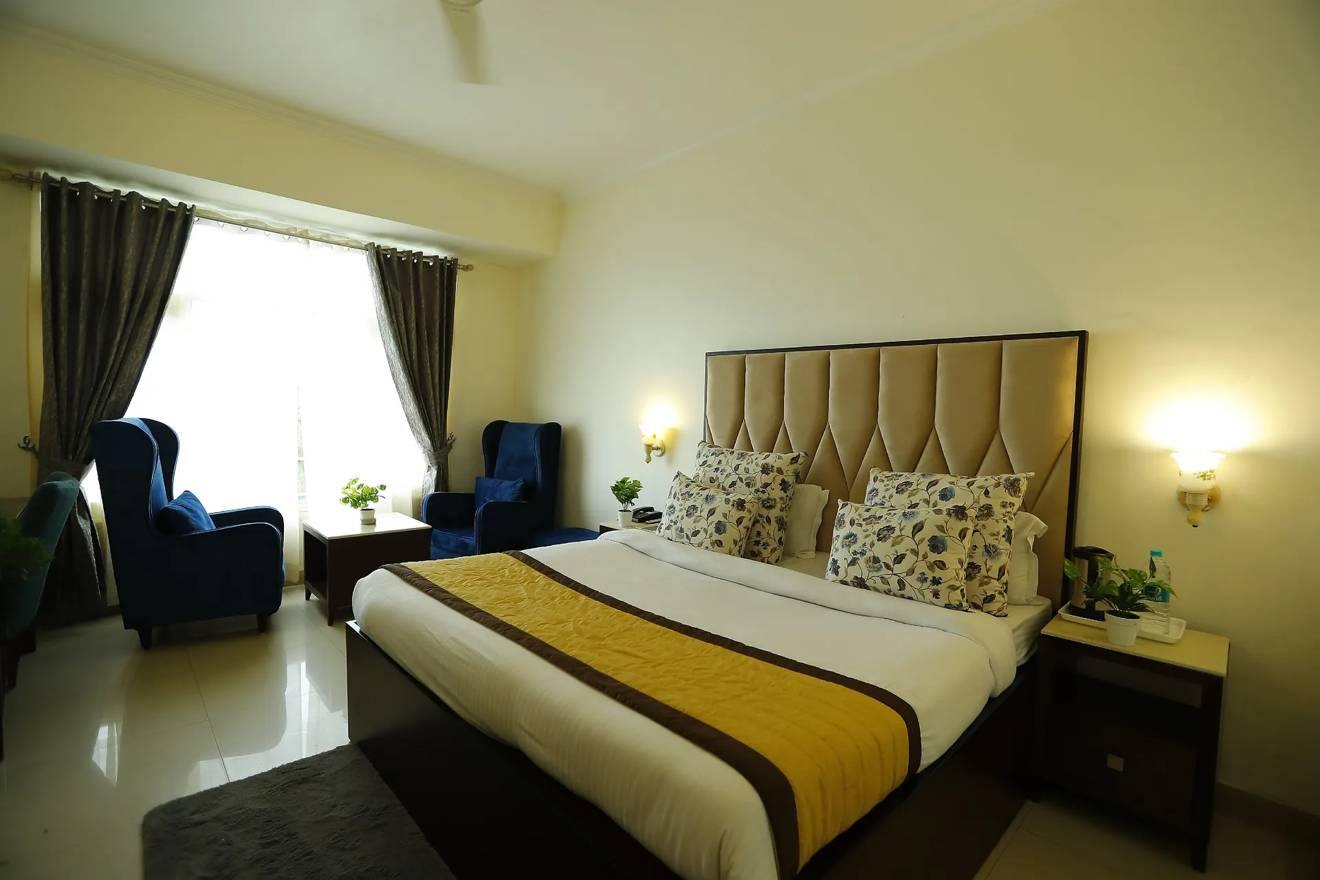 DLS Hotel Pearl Room