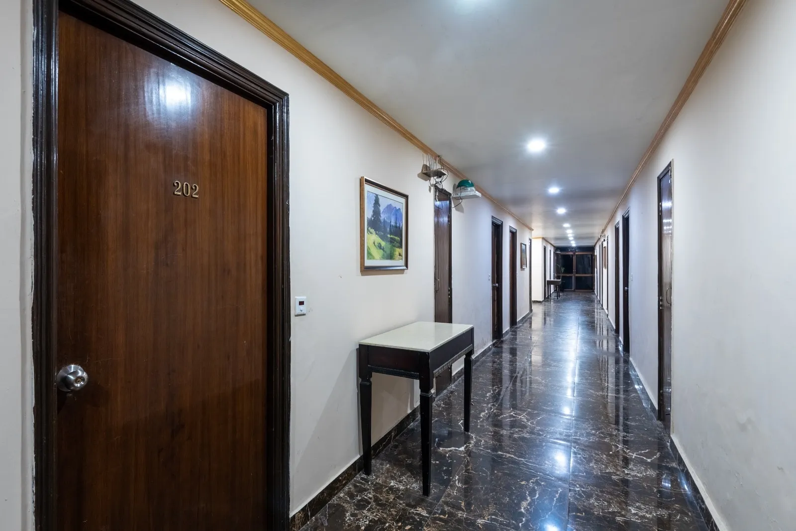 DLS Hotel Pearl Room