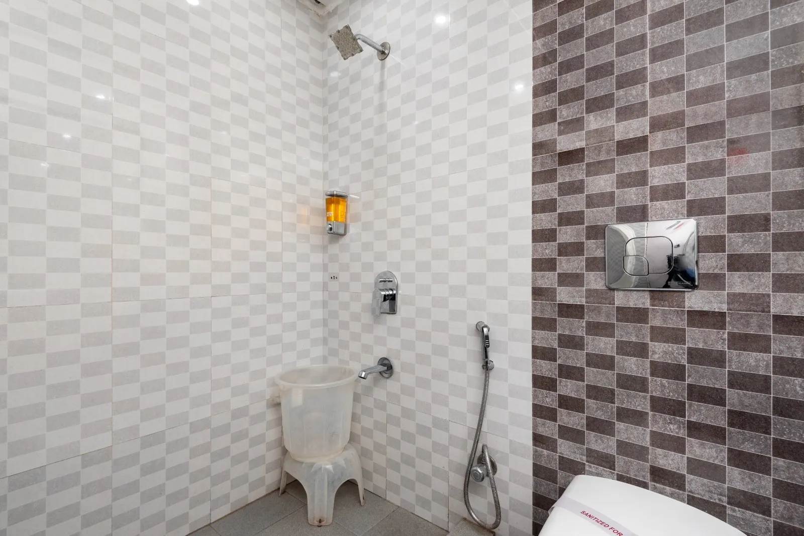 DLS Hotel Pearl Room