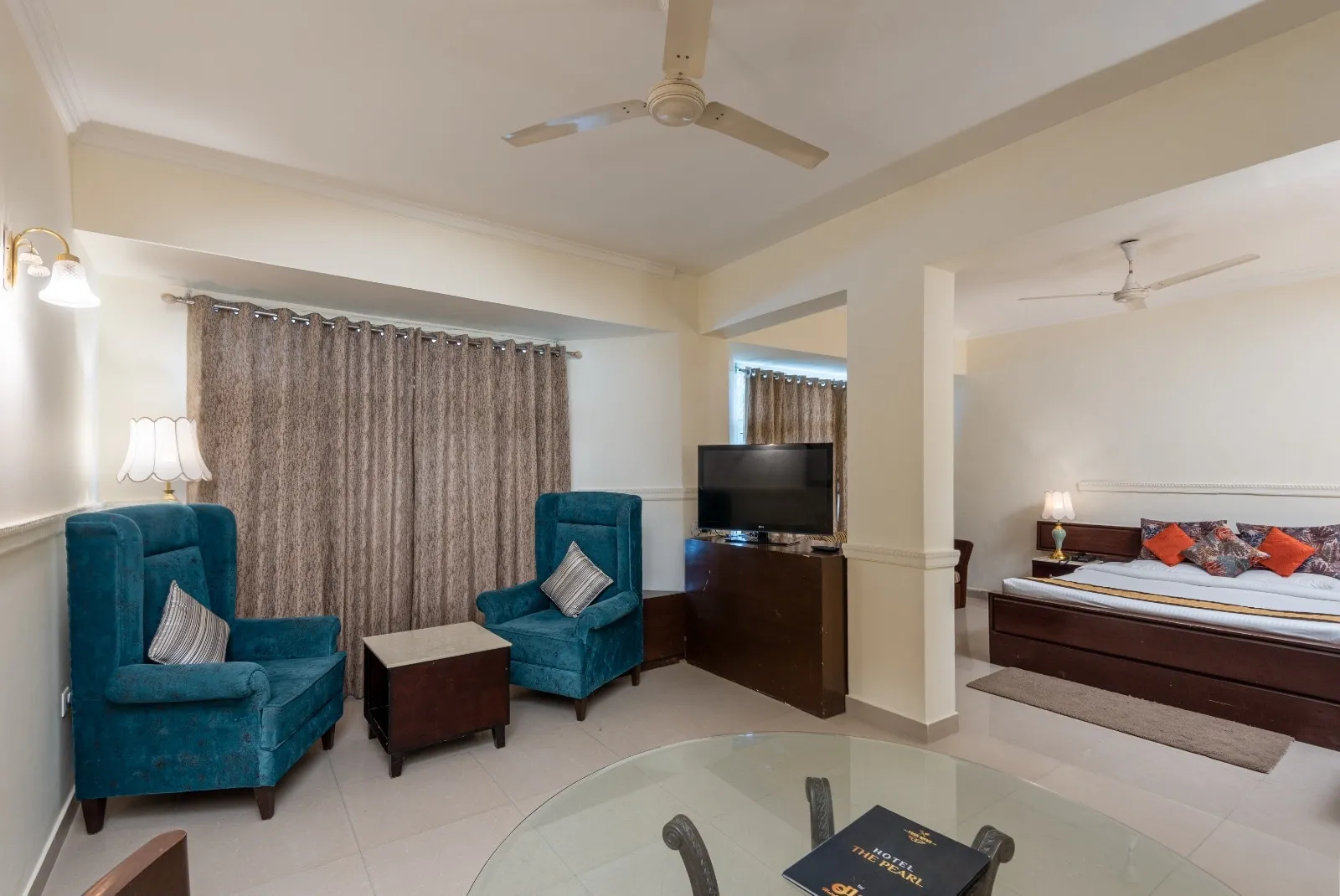 DLS Hotel Pearl Room
