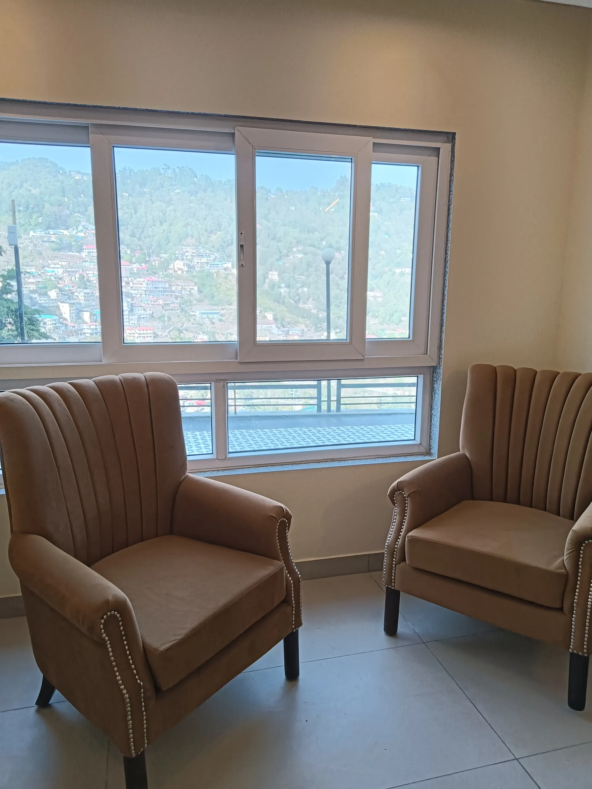 DLS Oak Bush Room