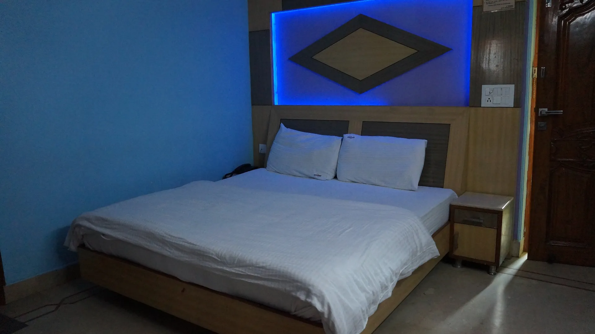 Hotel Apsara Room