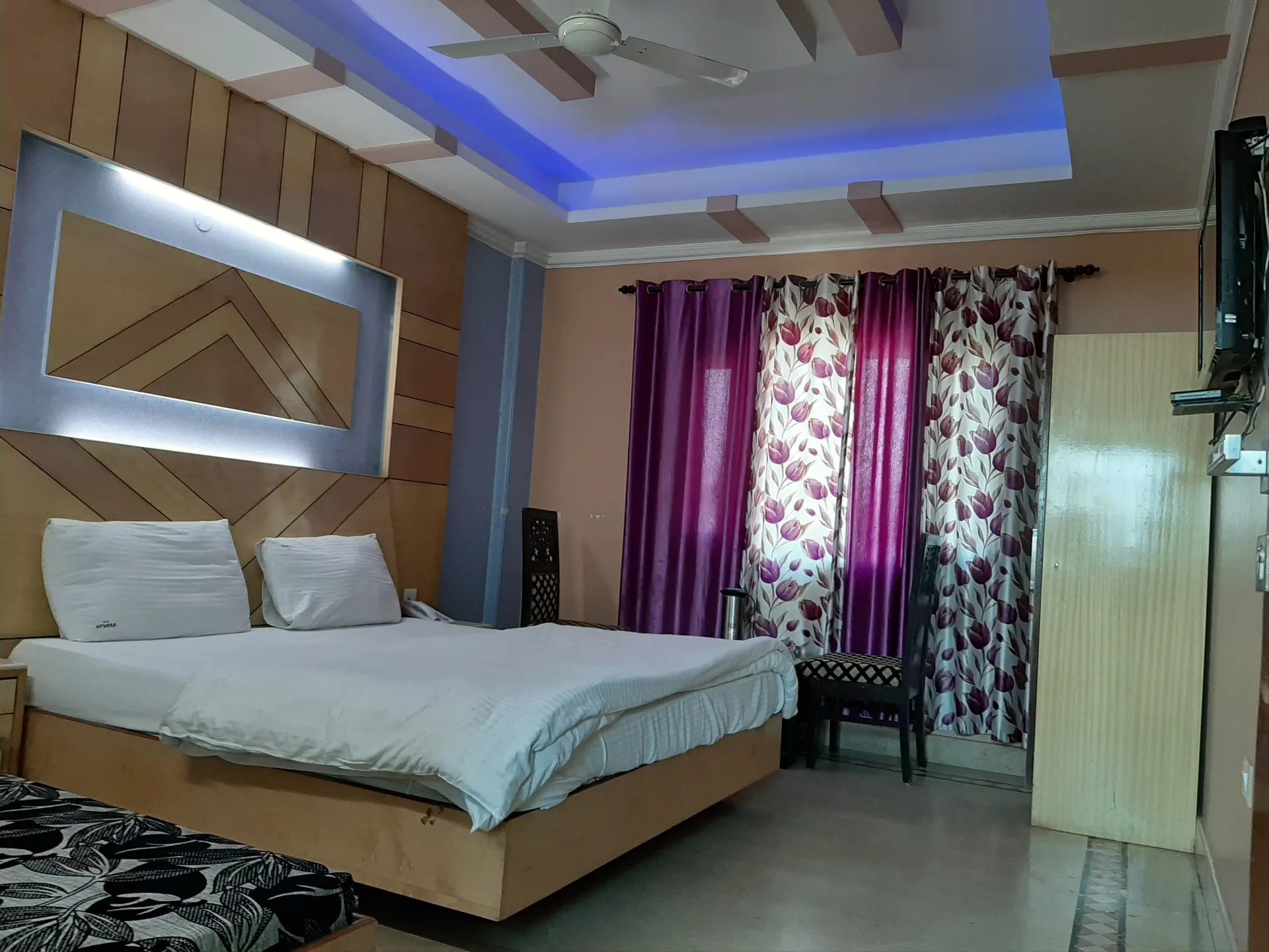 Hotel Apsara Room