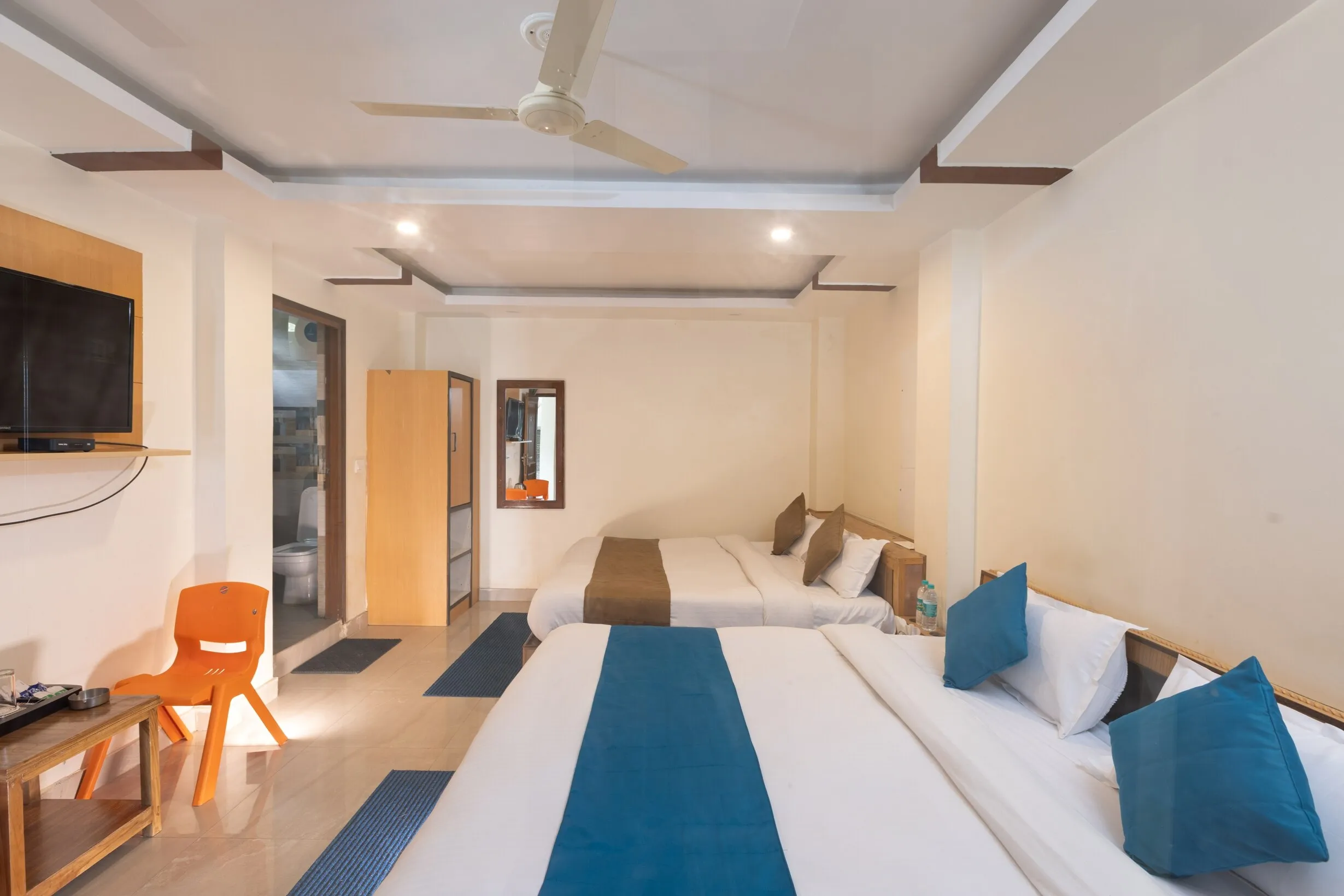 Hotel Forest View and Restaurant Room