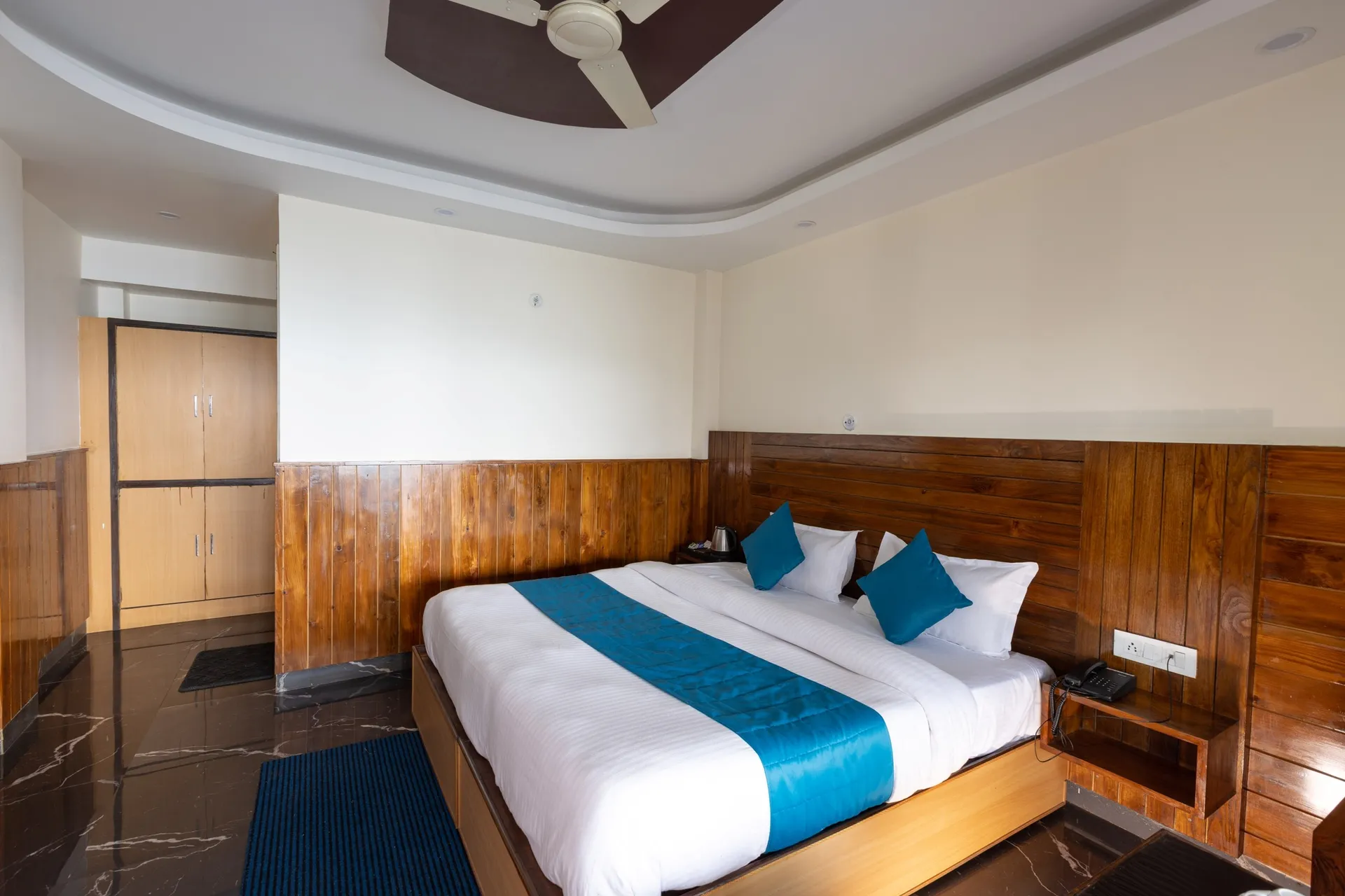 Hotel Forest View and Restaurant Room