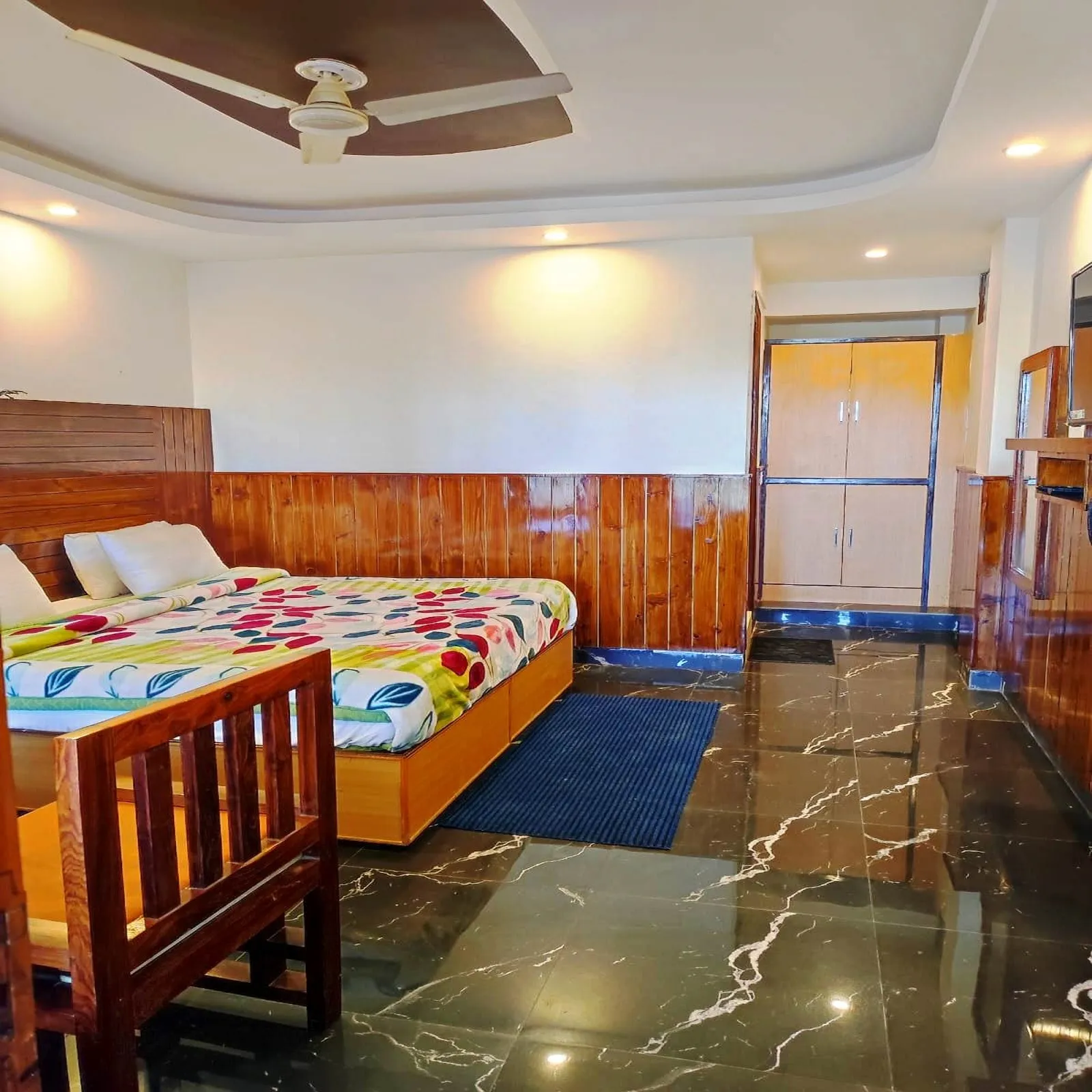 Hotel Forest View and Restaurant Room