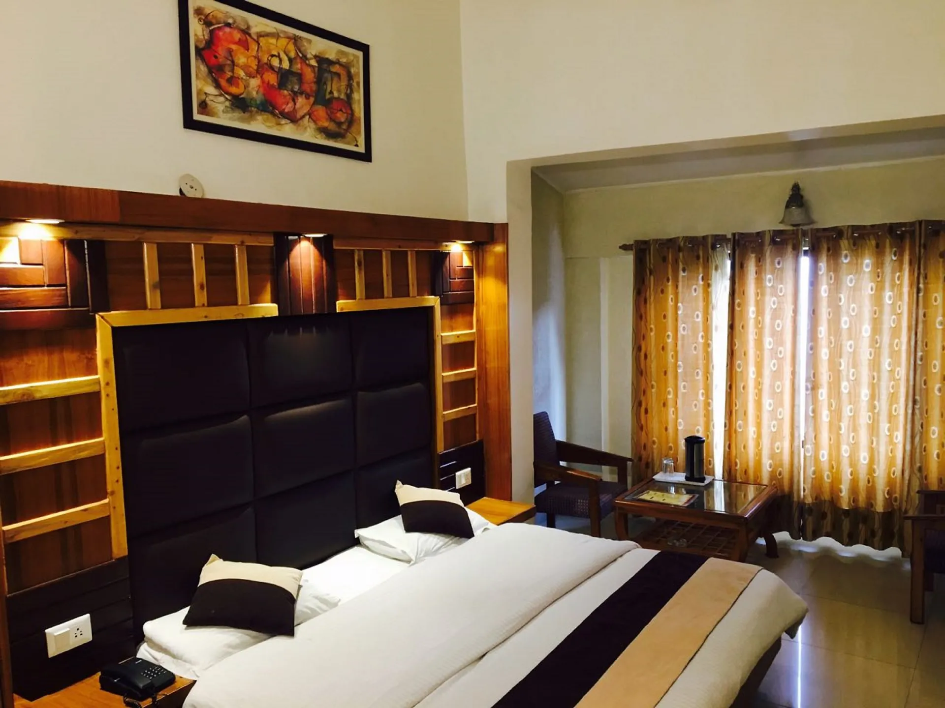 Hotel Kahkashan by Royal Collection Hotels Interiors