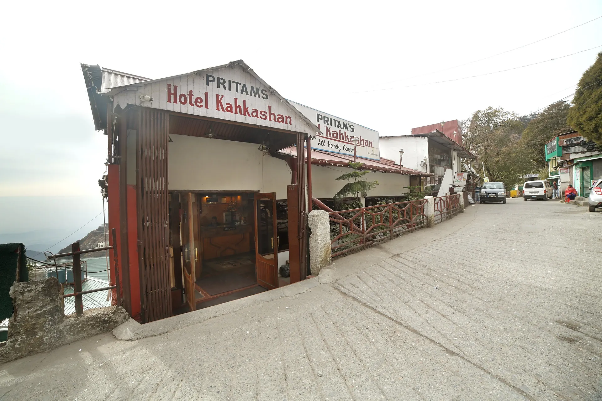 Hotel Kahkashan by Royal Collection Hotels Others