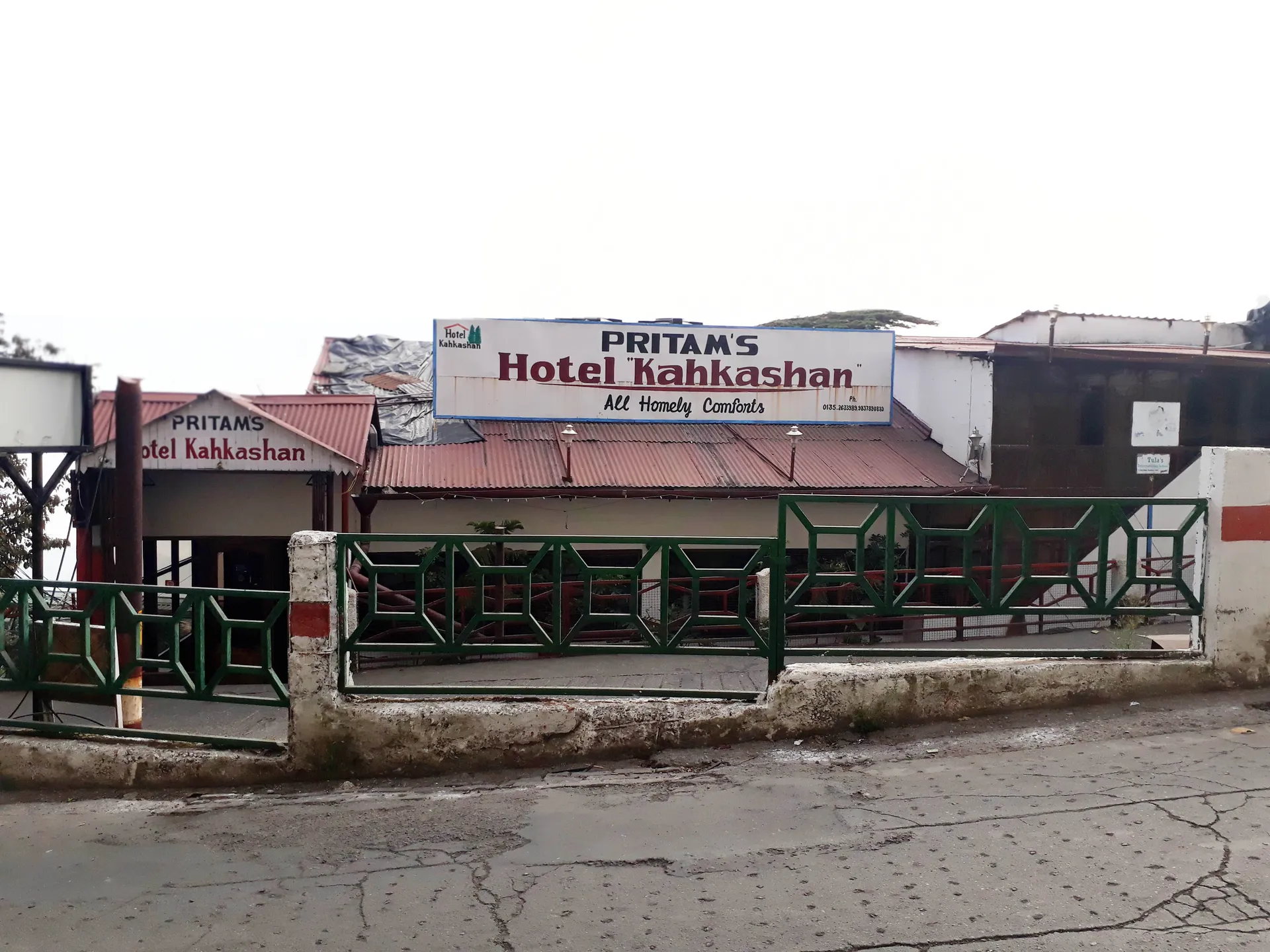 Hotel Kahkashan by Royal Collection Hotels Outdoors