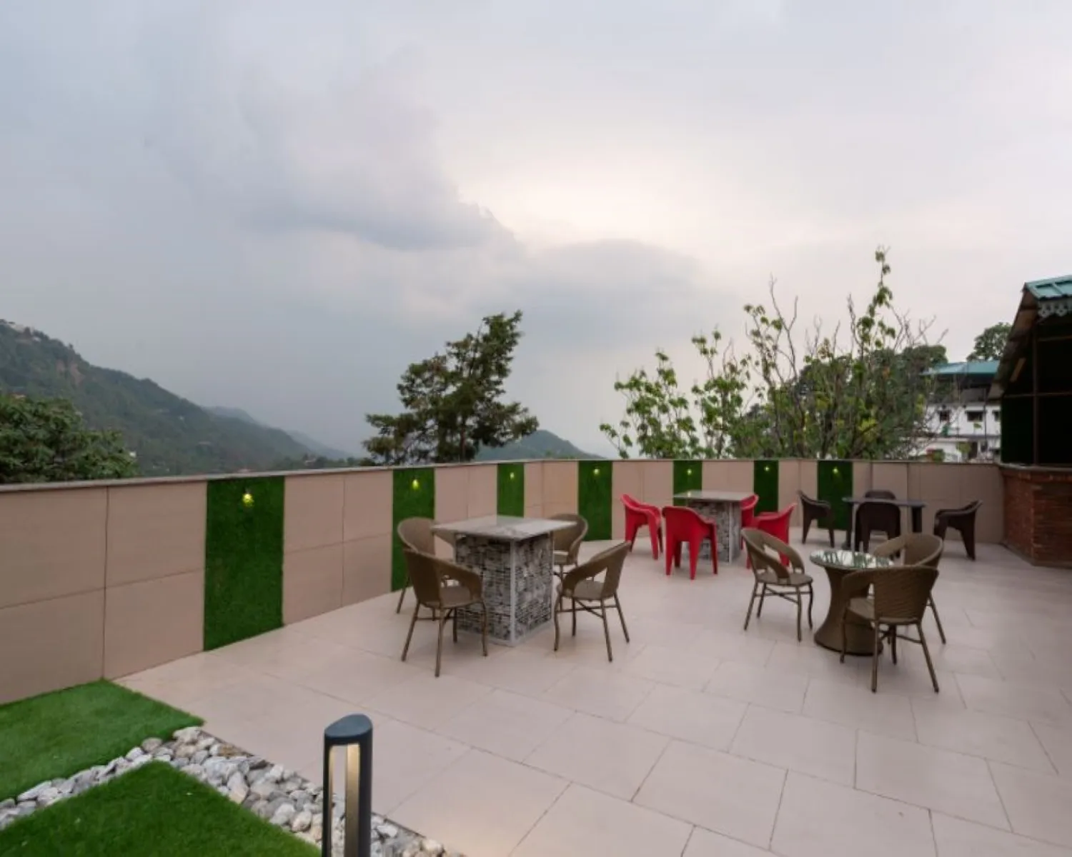 Hotel LA Eden Outdoors