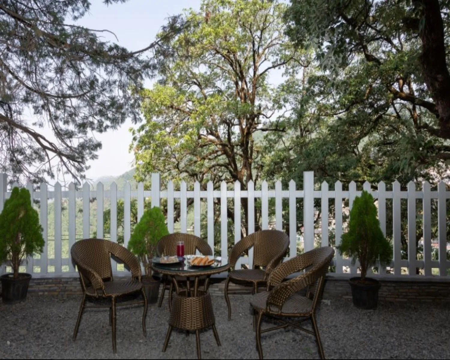 Hotel LA Eden Outdoors