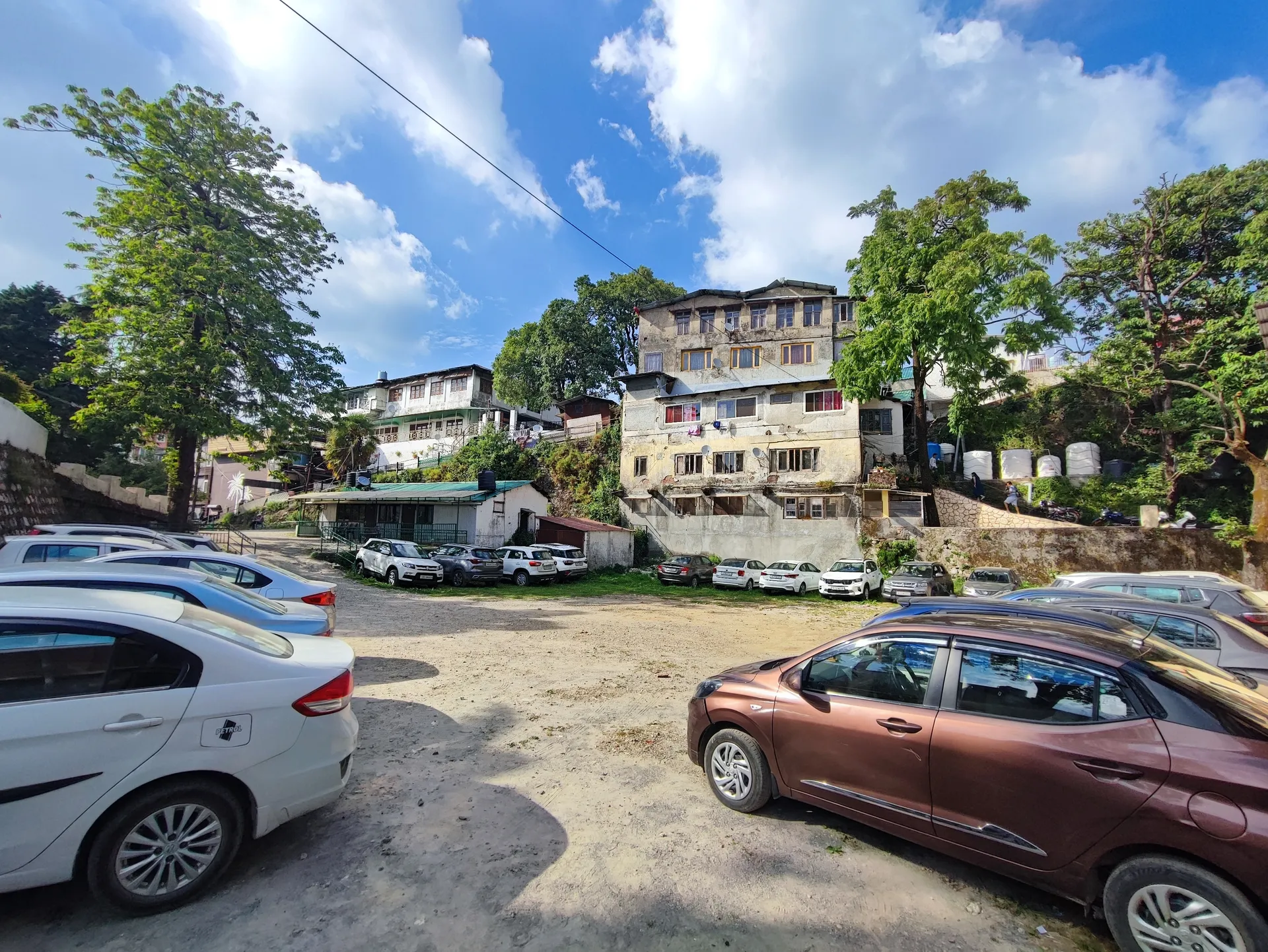 Hotel North Wood Parking