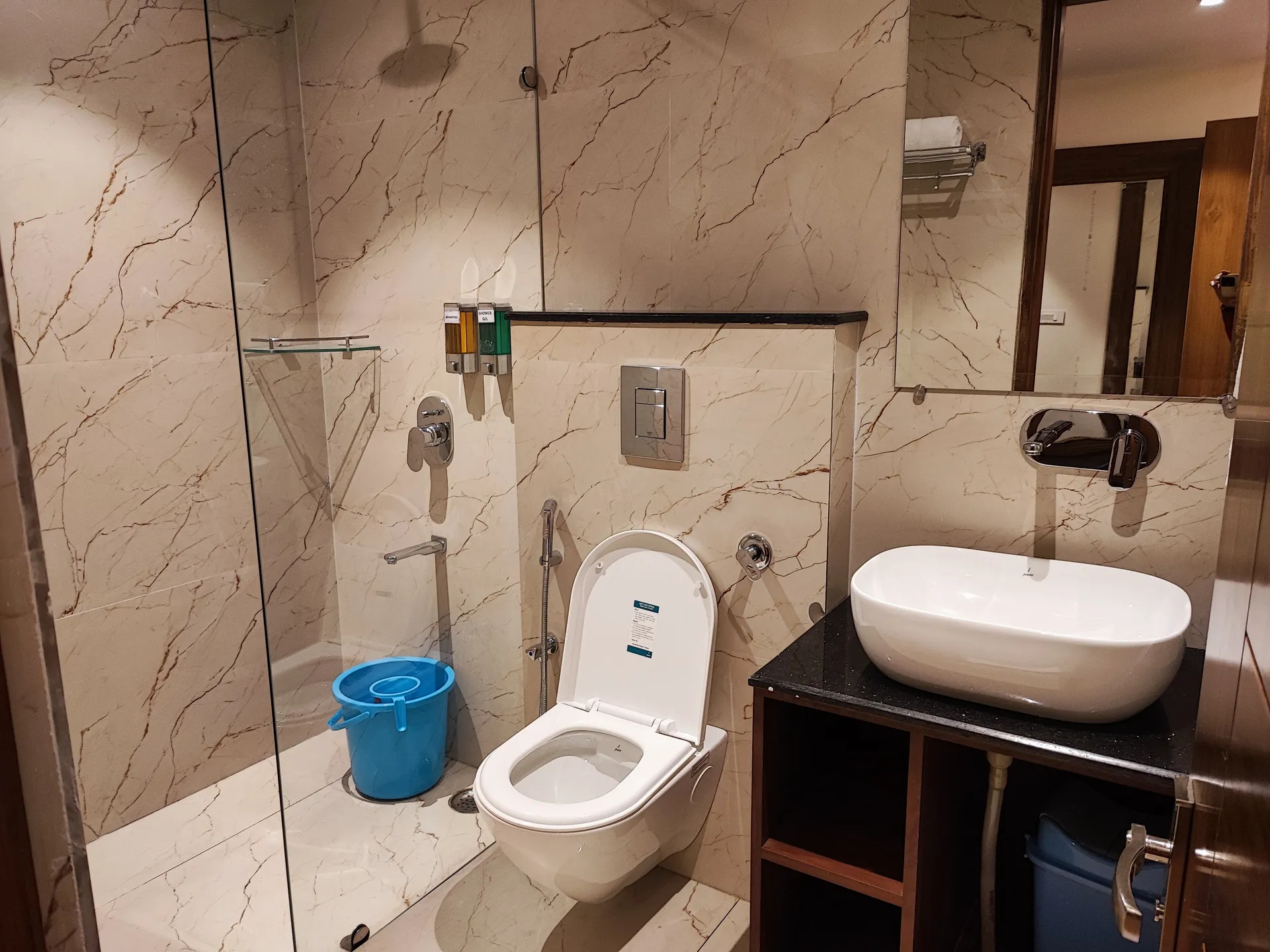 Hotel North Wood Room