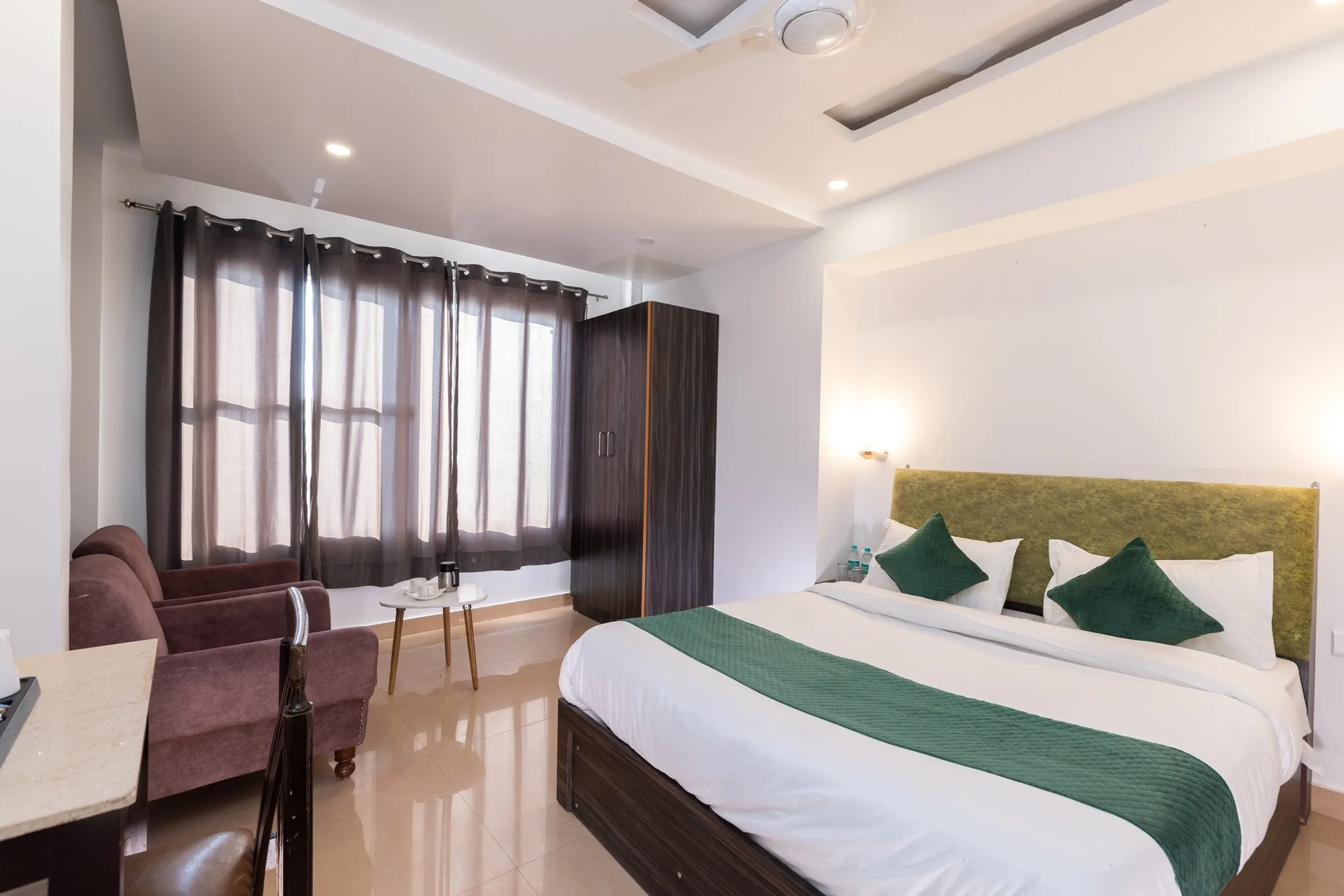 Hotel Park Royale Inn Room