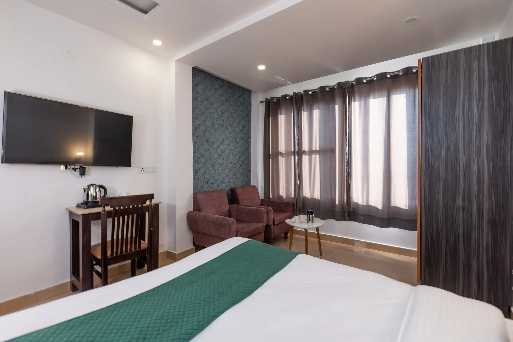 Hotel Park Royale Inn Room