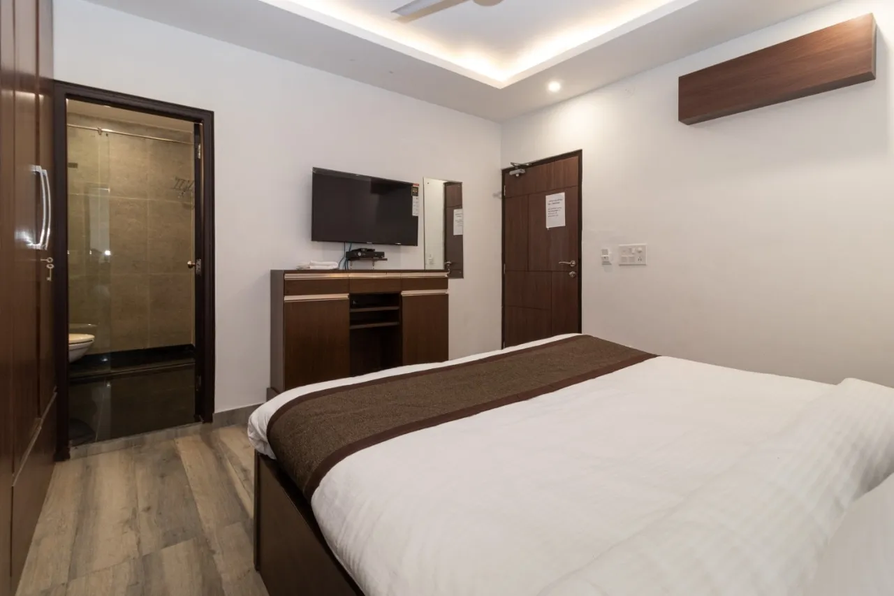 Hotel Park Royale Inn Room