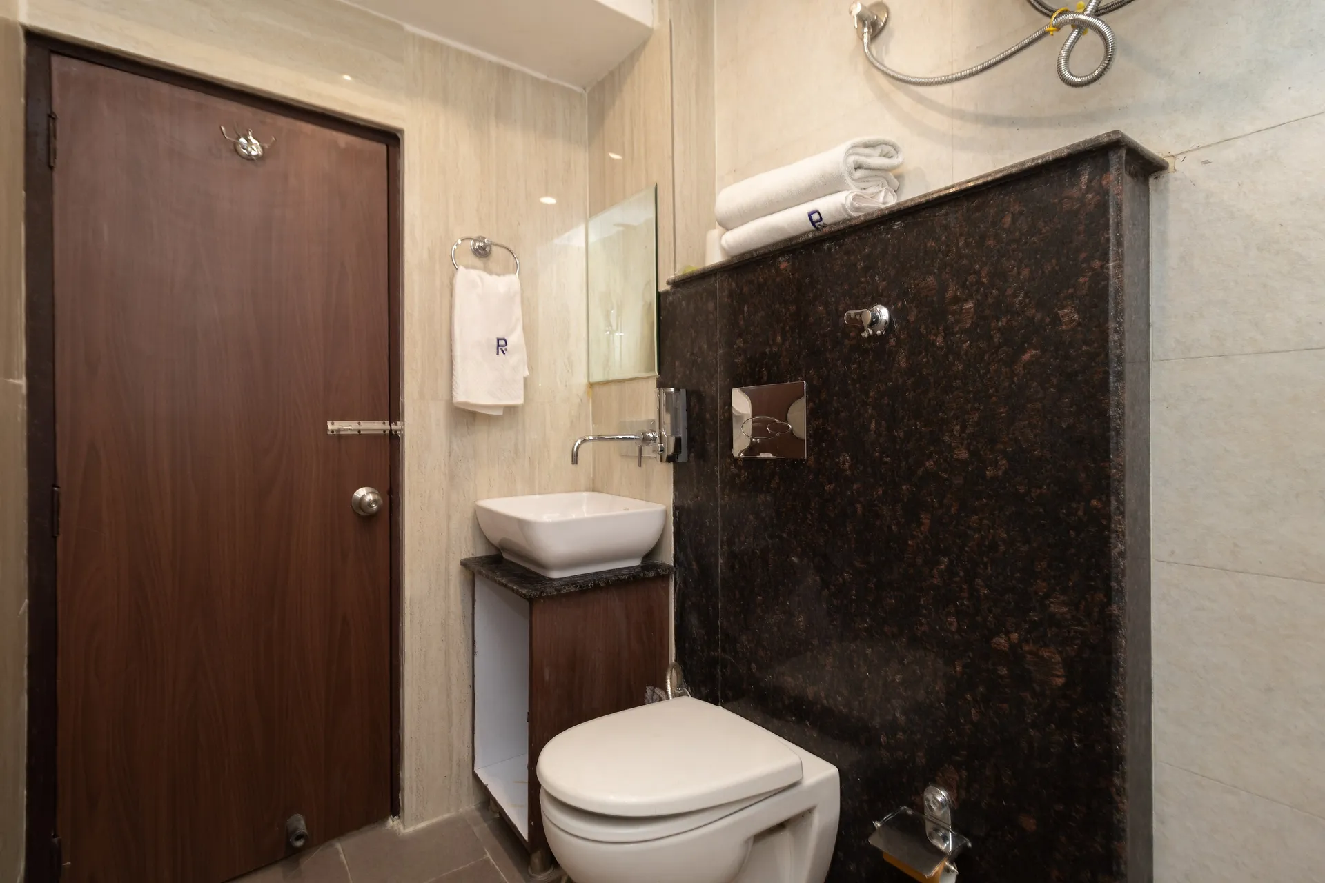 Hotel Park Royale Inn Room
