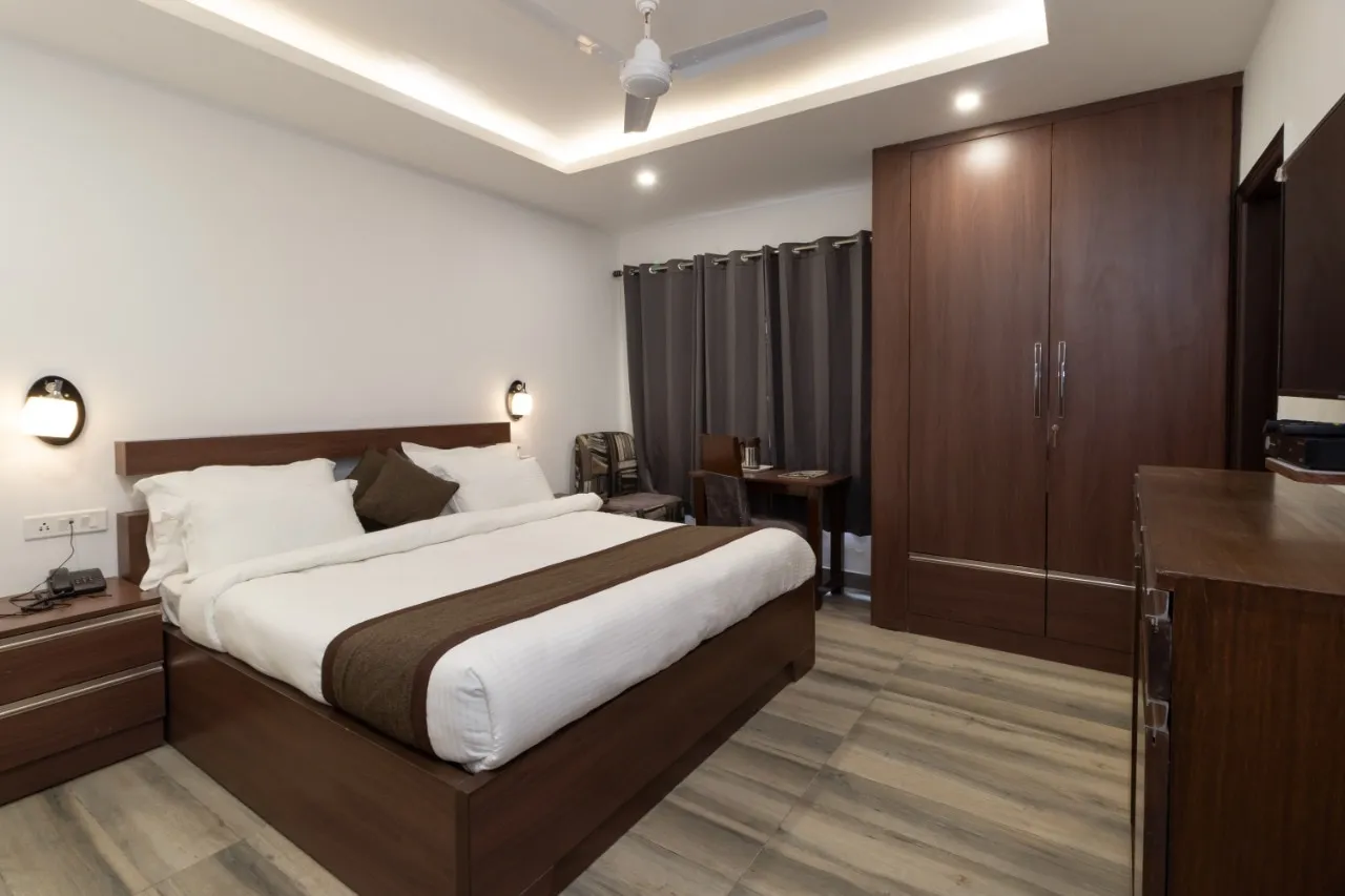 Hotel Park Royale Inn Room