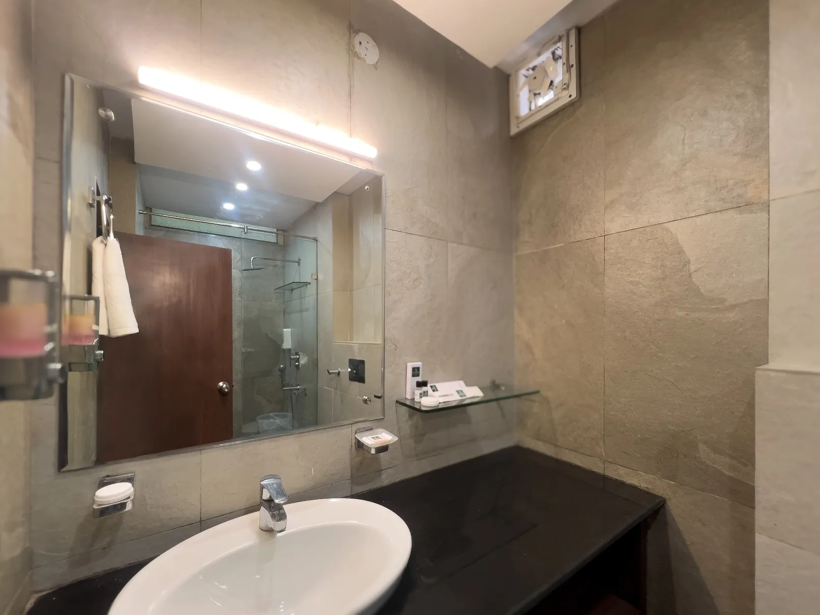 Hotel Park Royale Inn Room