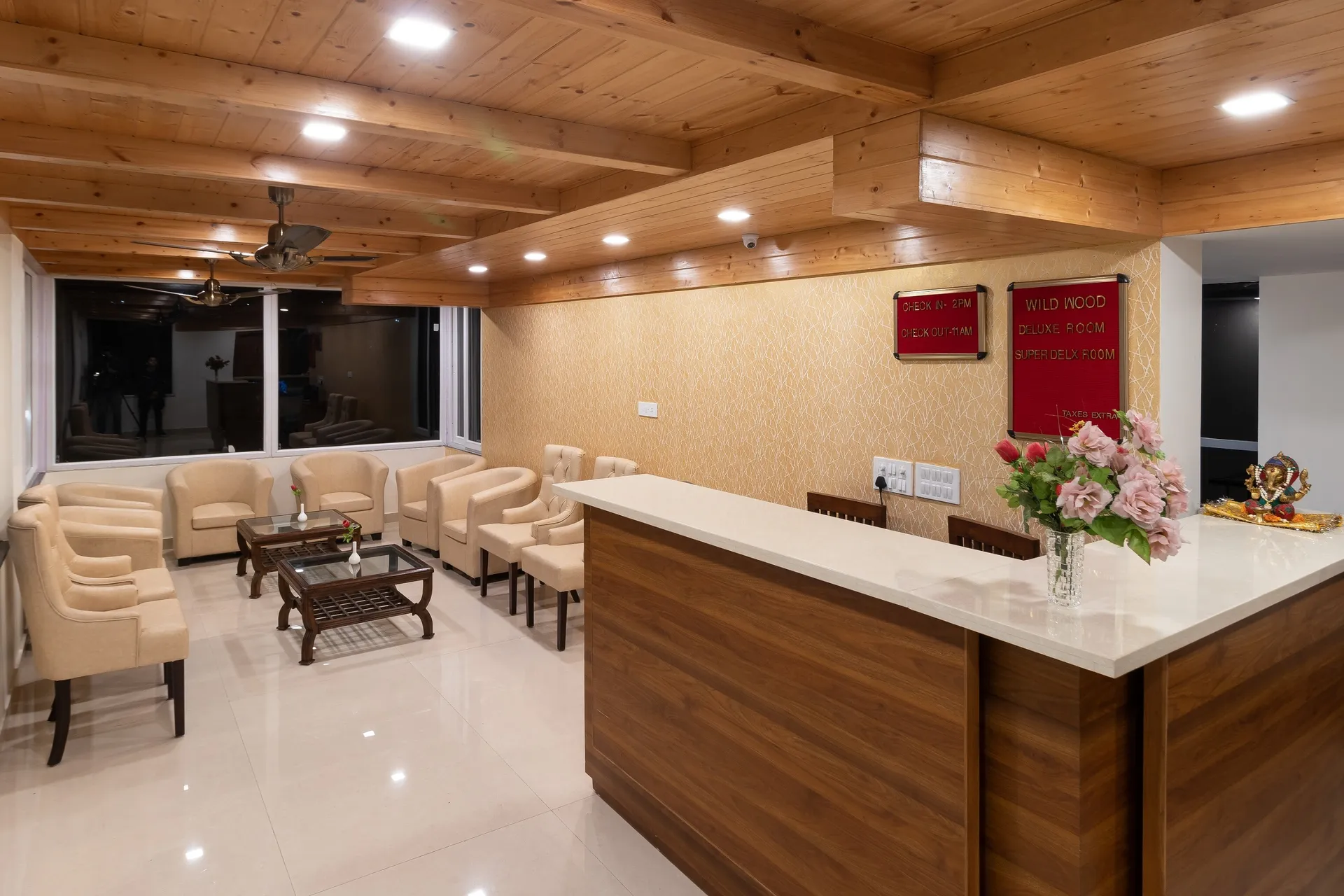 Hotel Wild Wood Reception