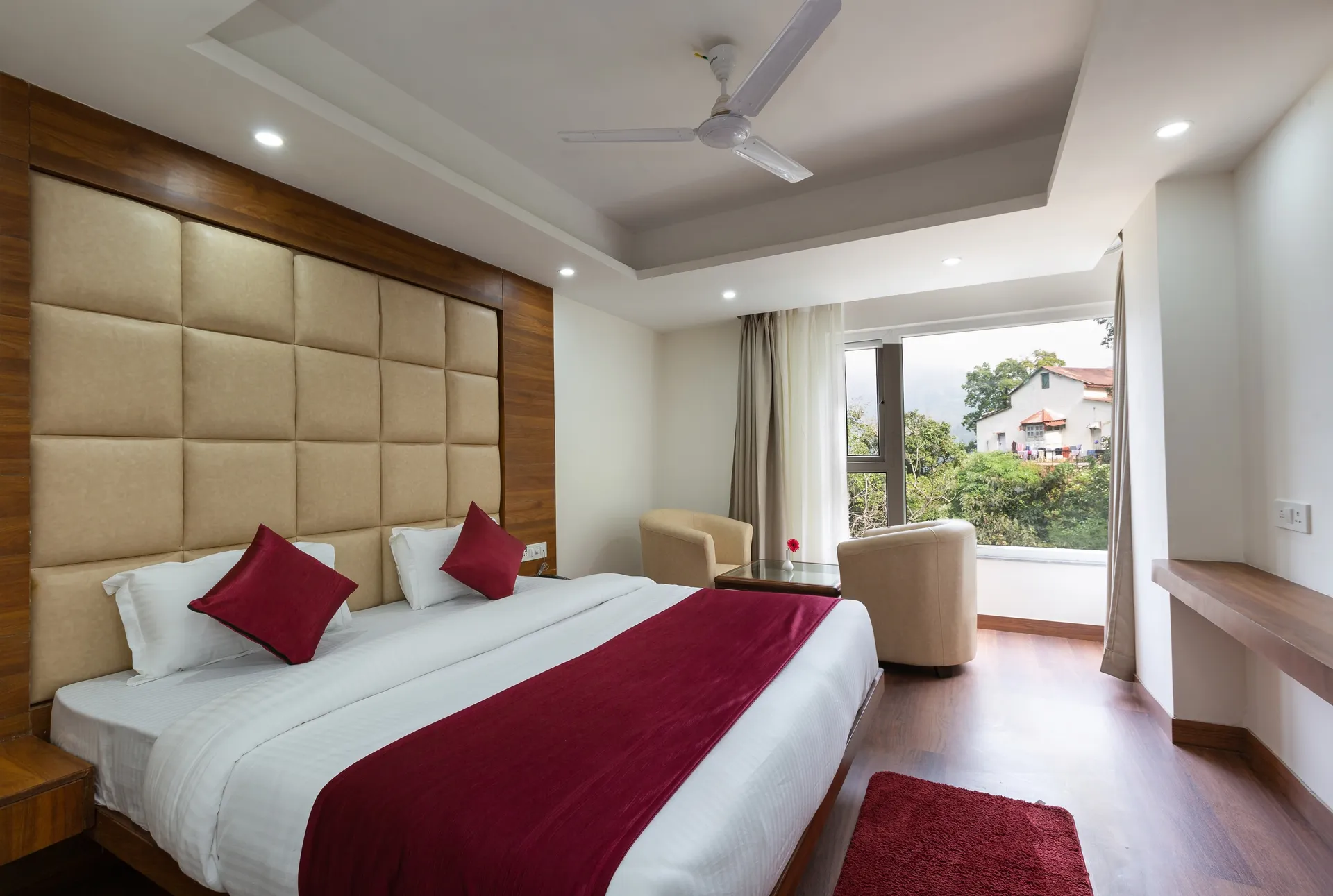 Hotel Wild Wood Room