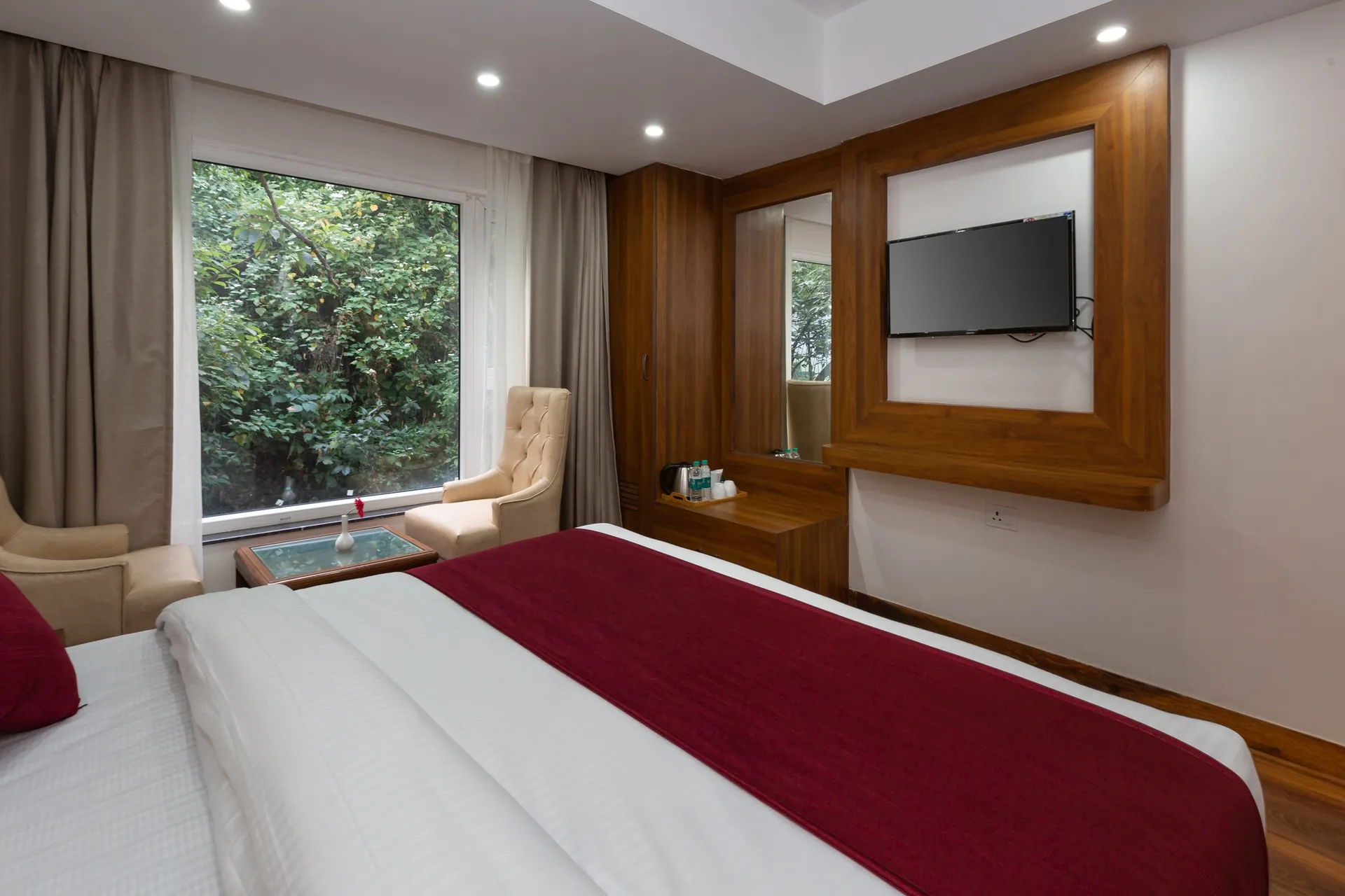 Hotel Wild Wood Room