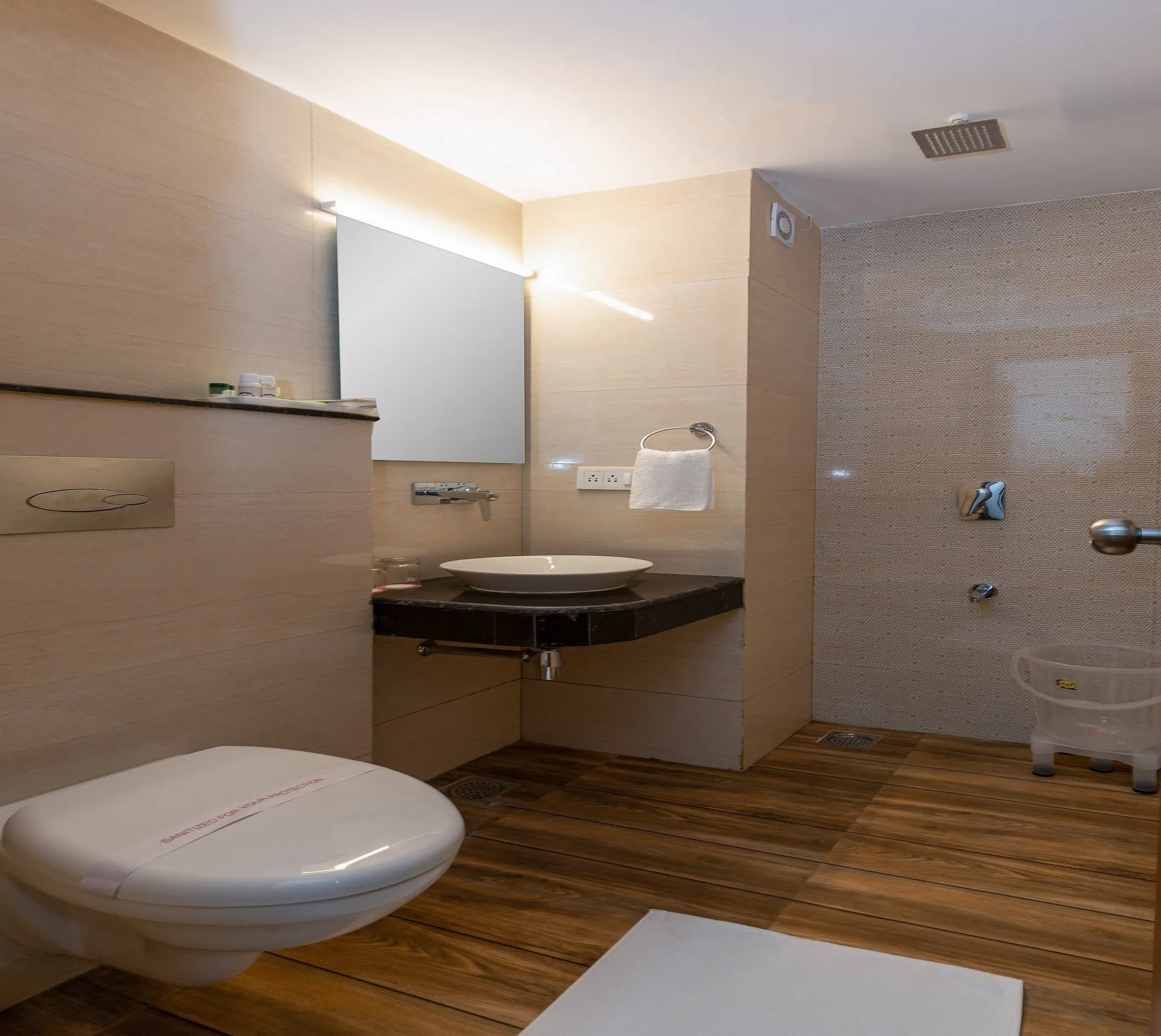 Hotel Wild Wood Washroom