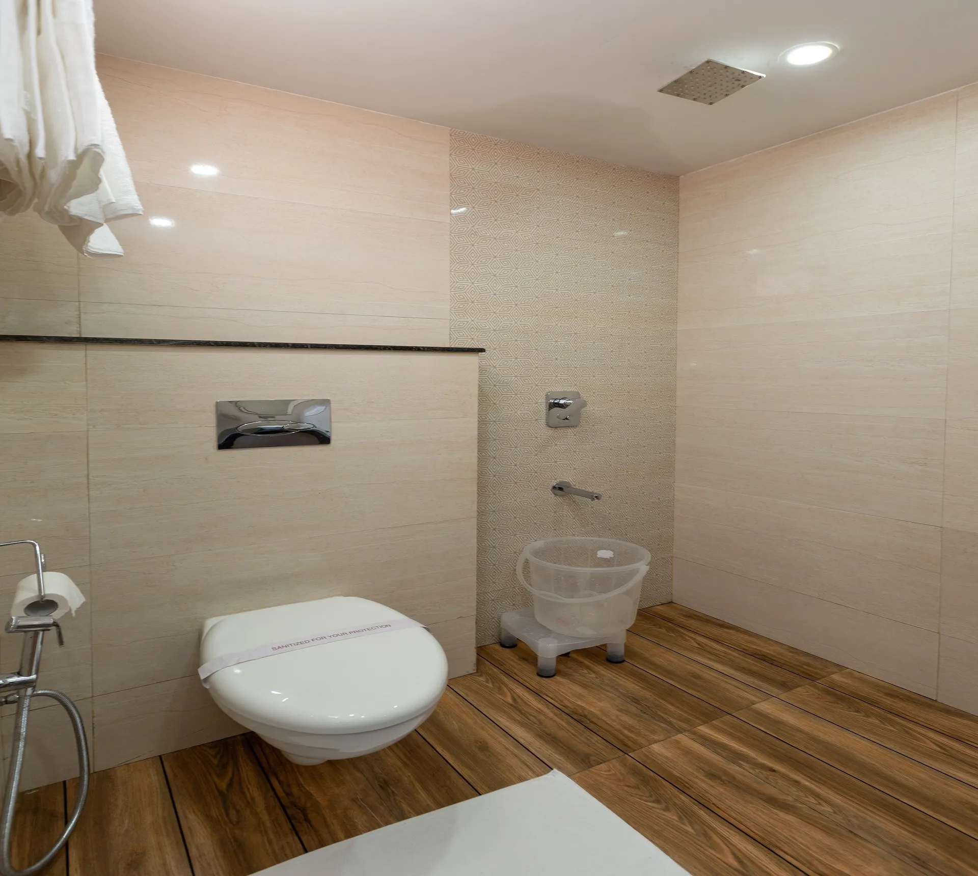 Hotel Wild Wood Washroom
