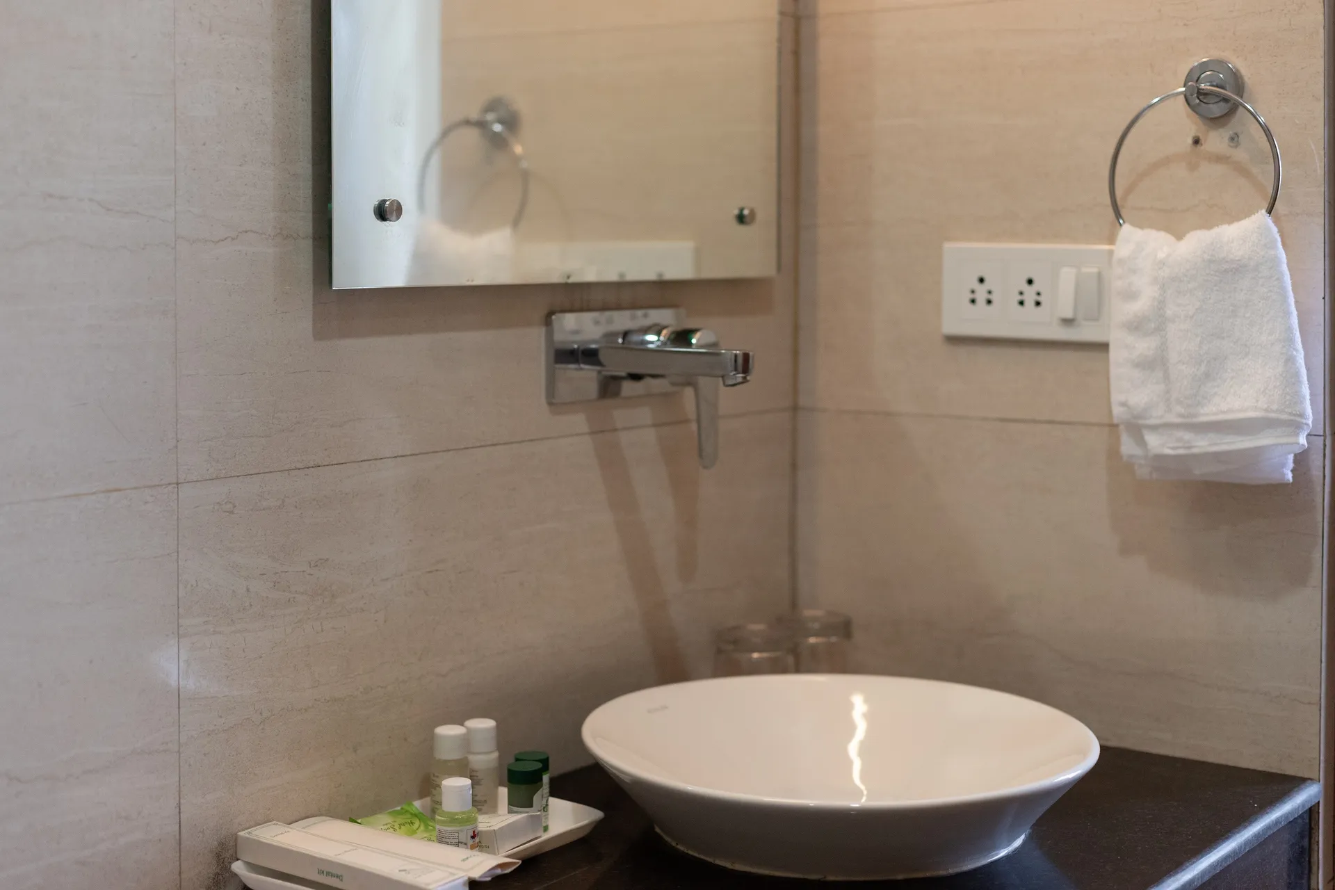 Hotel Wild Wood Washroom