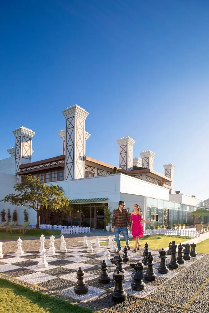 Jaypee Residency Manor Outdoors
