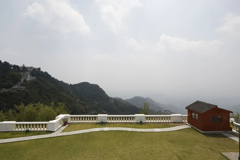 Jaypee Residency Manor Outdoors