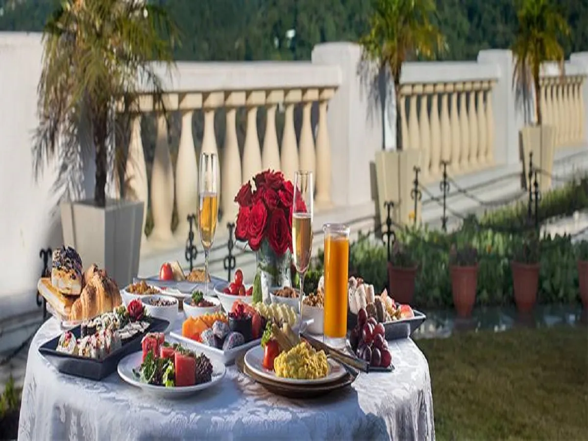 Jaypee Residency Manor Restaurant