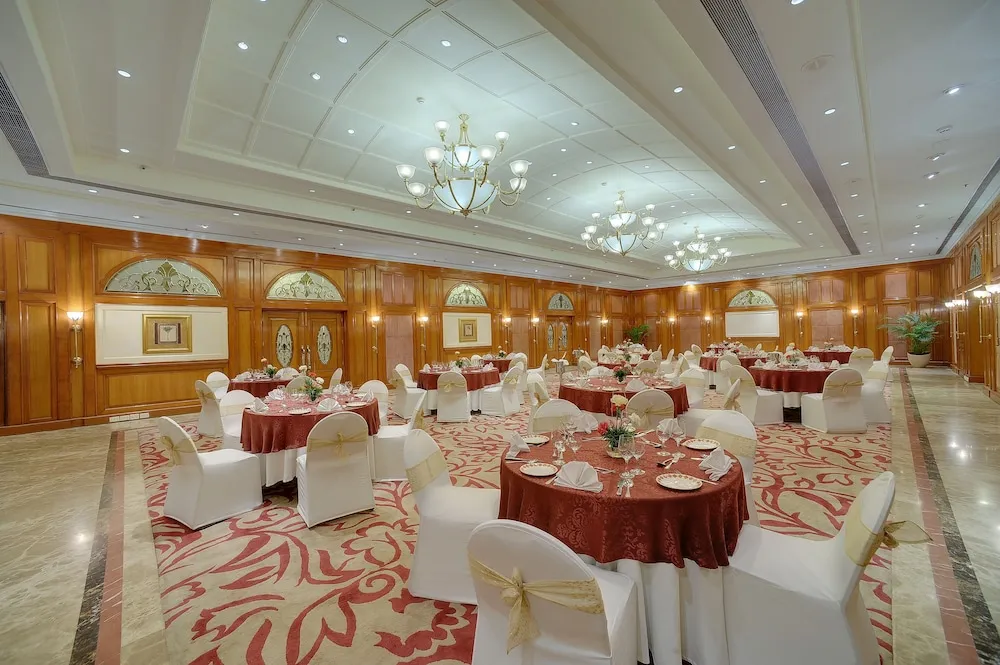 Jaypee Residency Manor Restaurant