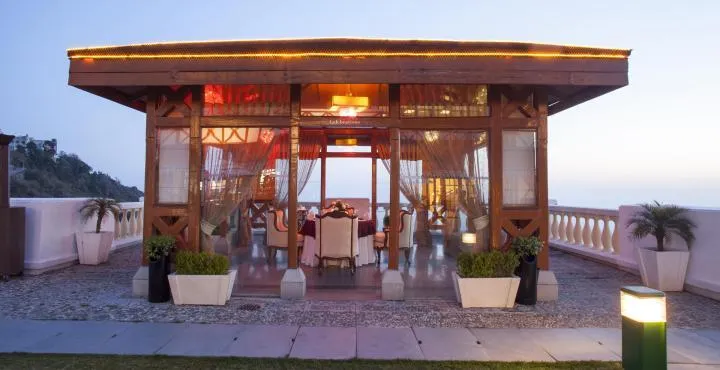 Jaypee Residency Manor Restaurant