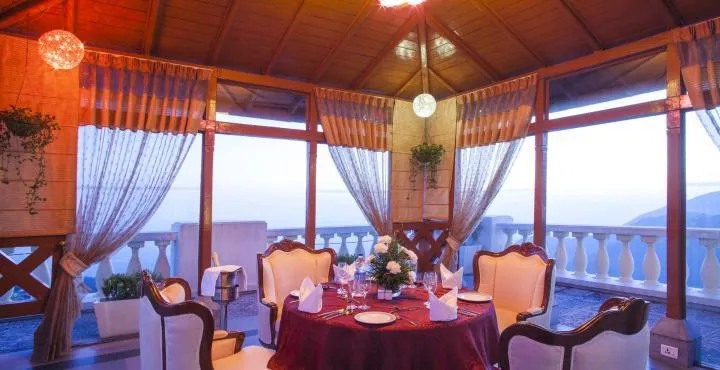 Jaypee Residency Manor Restaurant