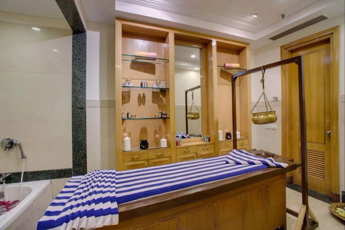 Jaypee Residency Manor Spa