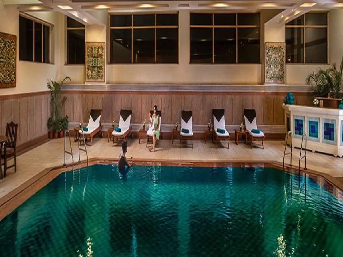 Jaypee Residency Manor Swimming Pool