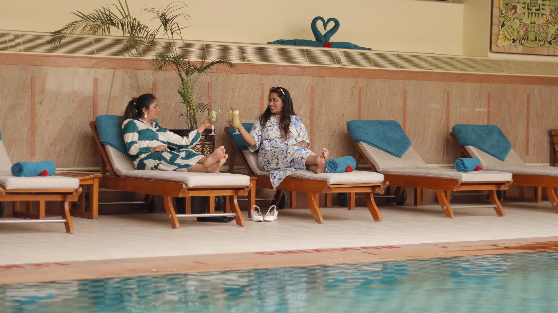 Jaypee Residency Manor Swimming Pool