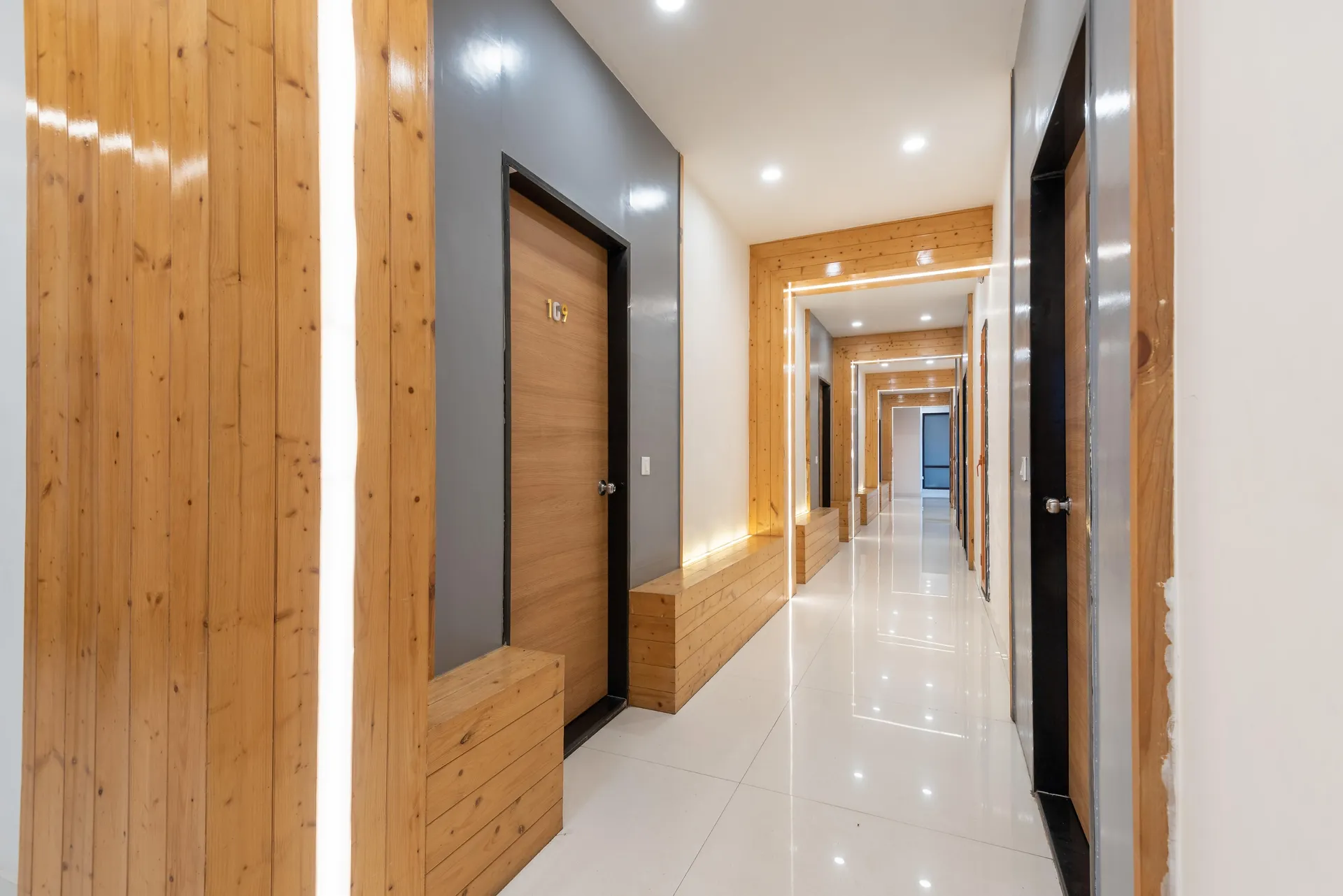 MV Acosta by Lawrence Hotels Common Area