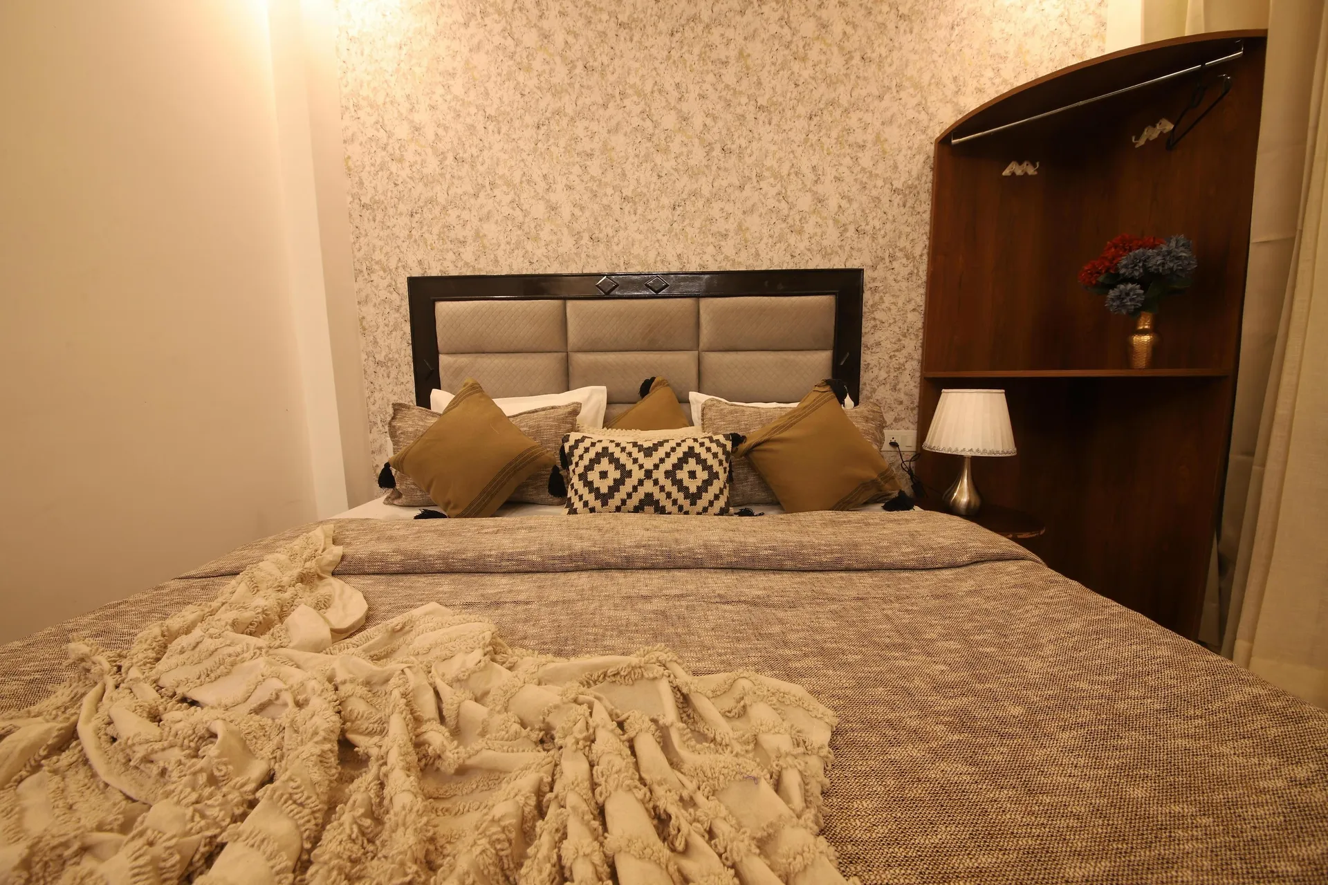 Perfectstayz Homes Mussoorie Room