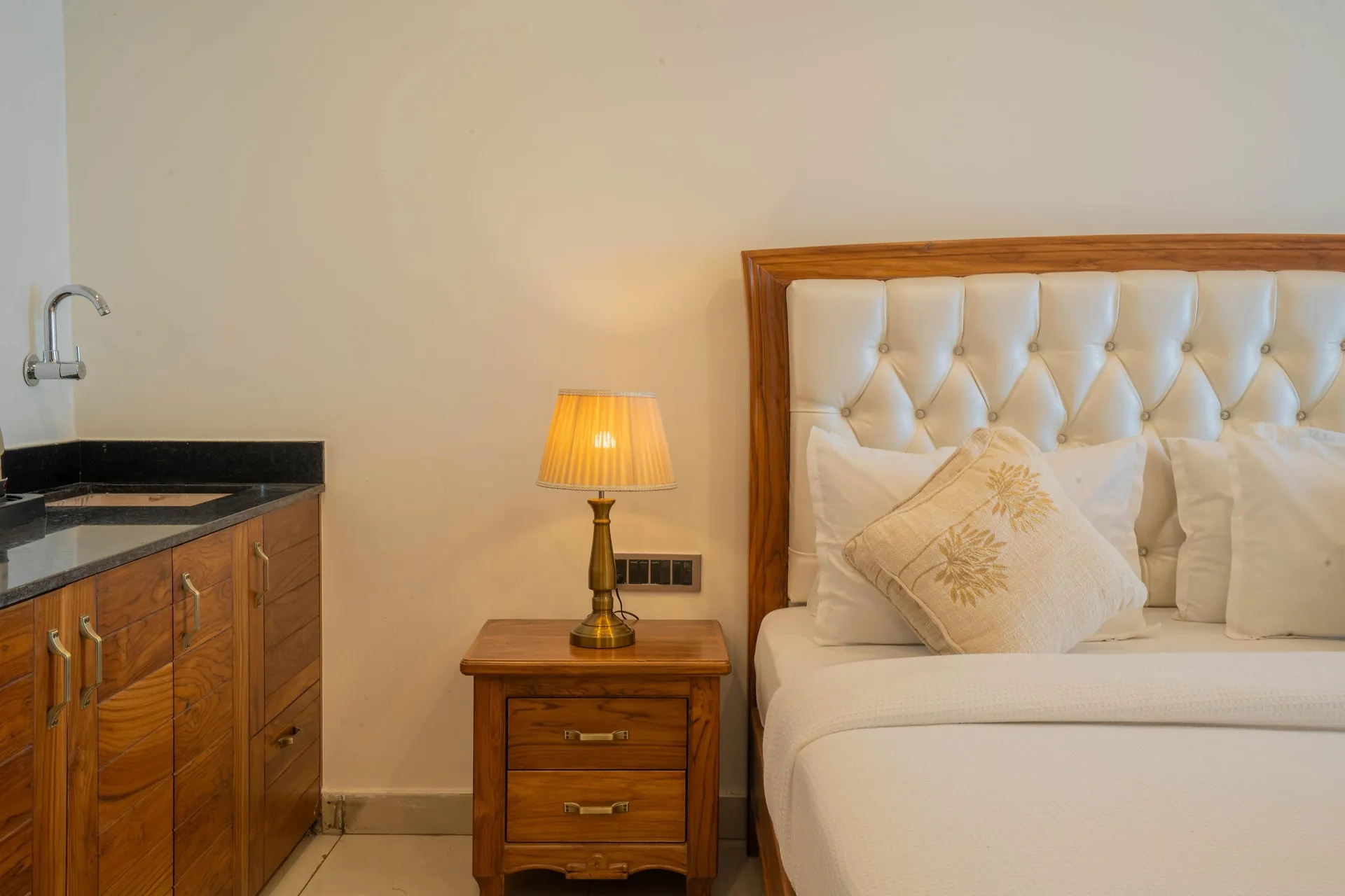 Perfectstayz Mokshada Suites Room
