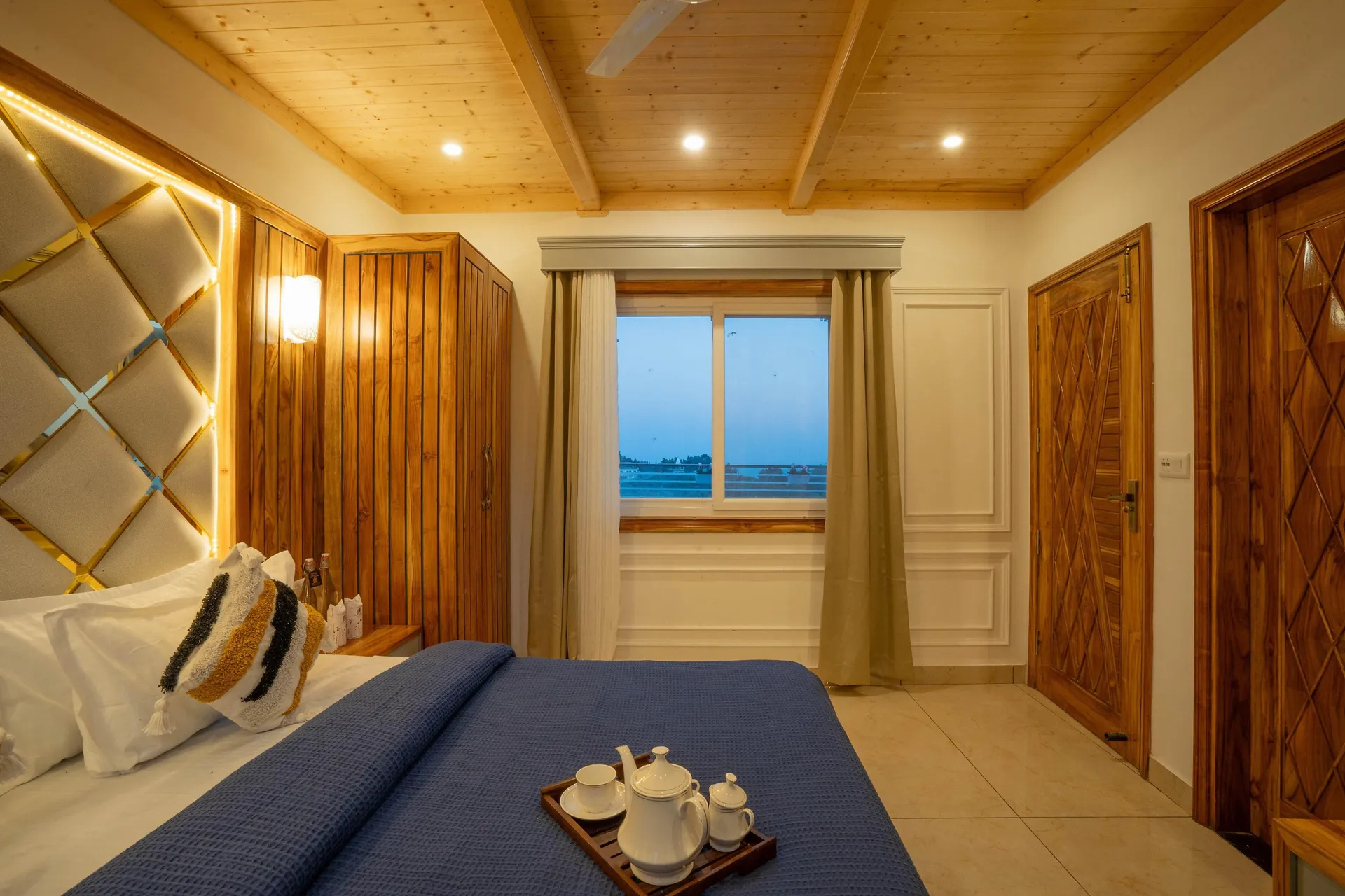 Perfectstayz Paradise Room